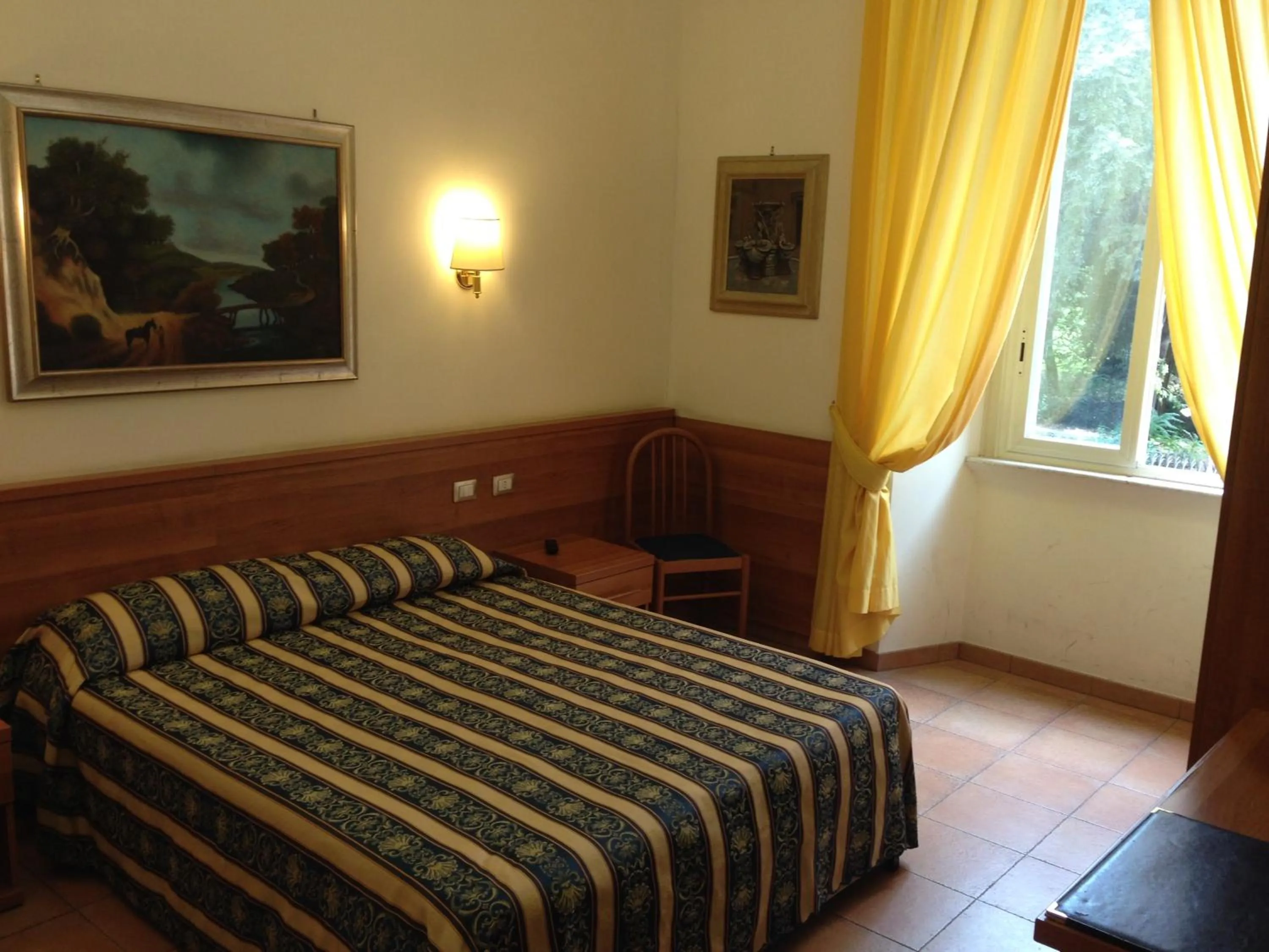 Day, Bed in Hotel Bolognese