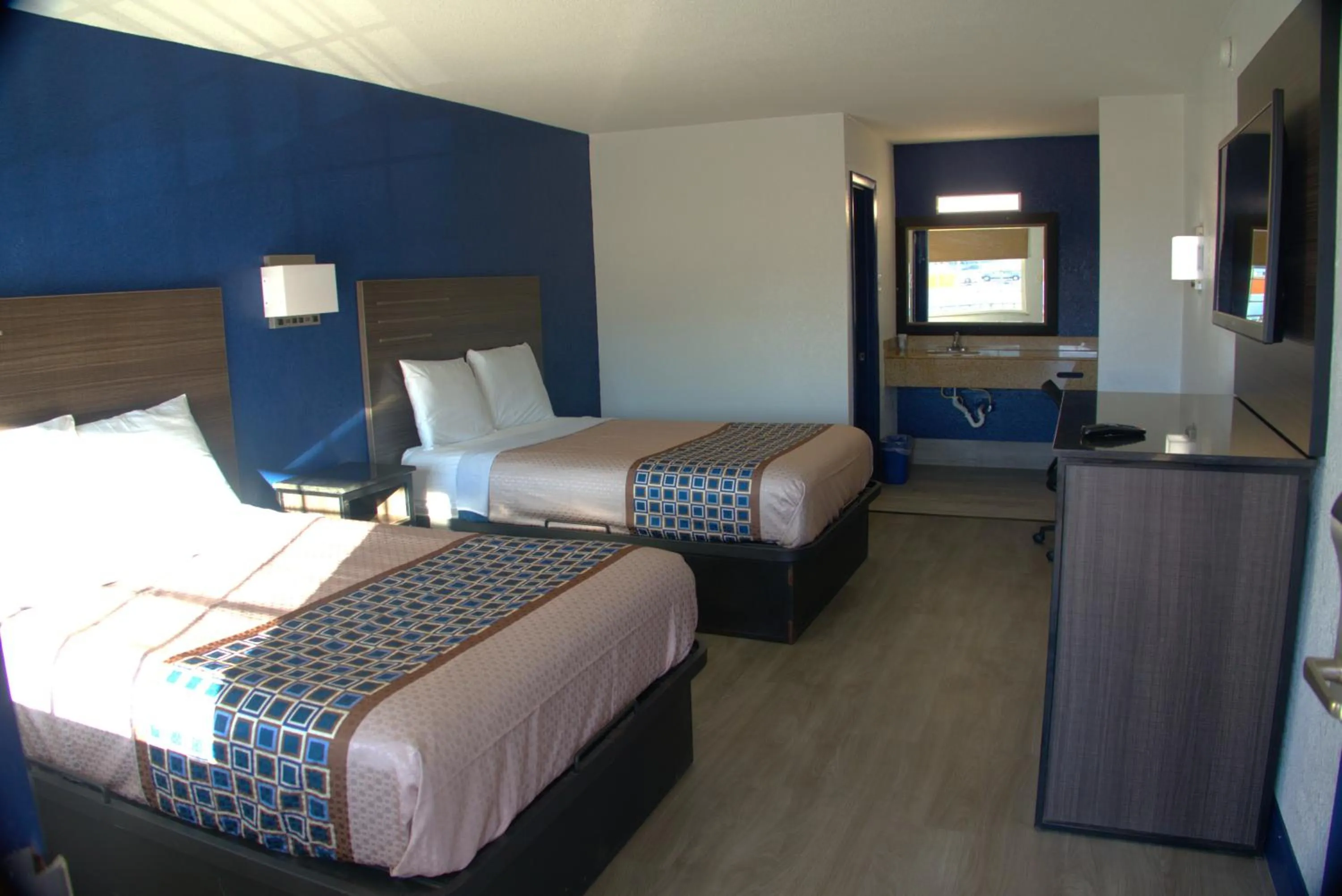 Bed in Americas Best Value Inn Richmond South