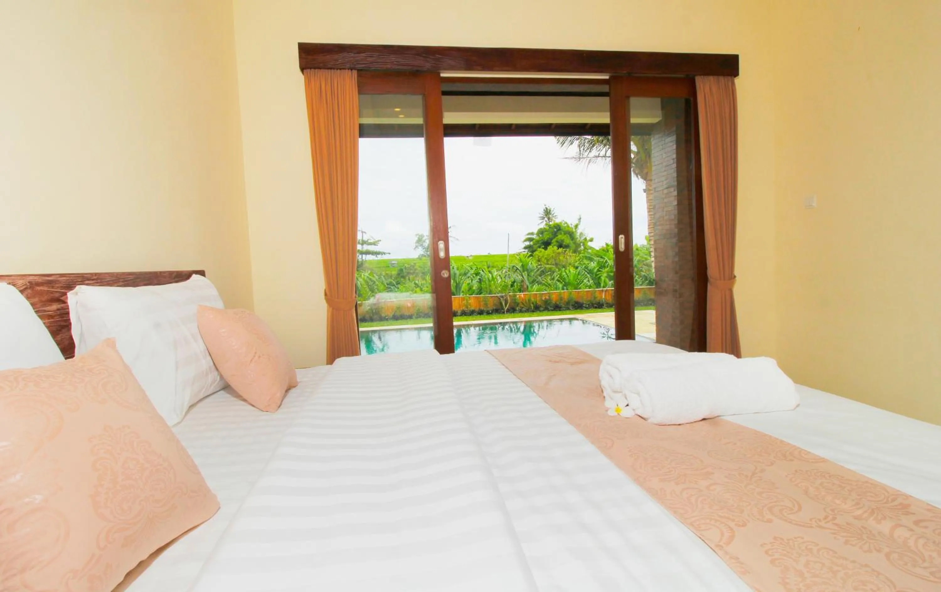 Bedroom, Bed in Umah Nugraha