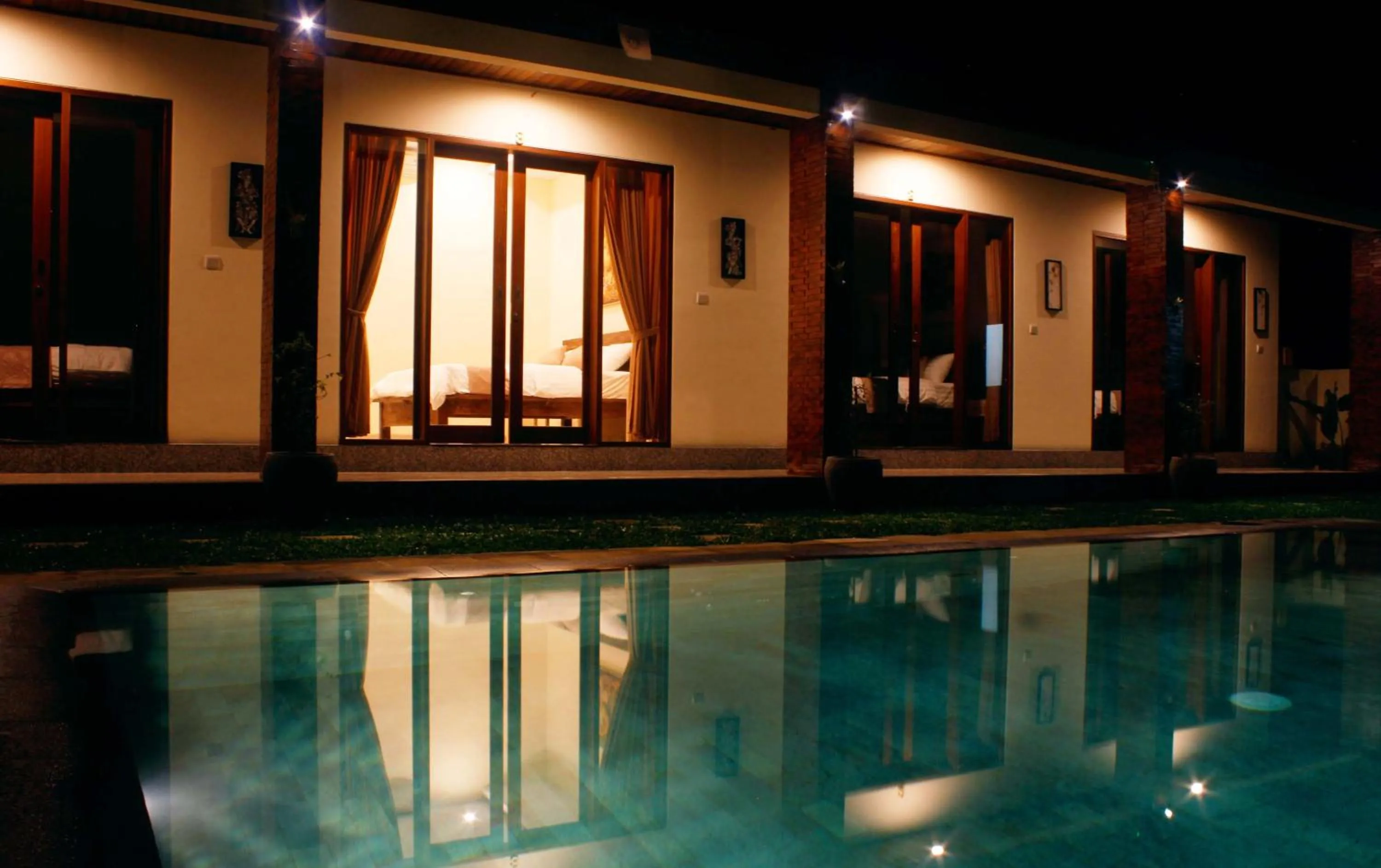 Pool view in Umah Nugraha