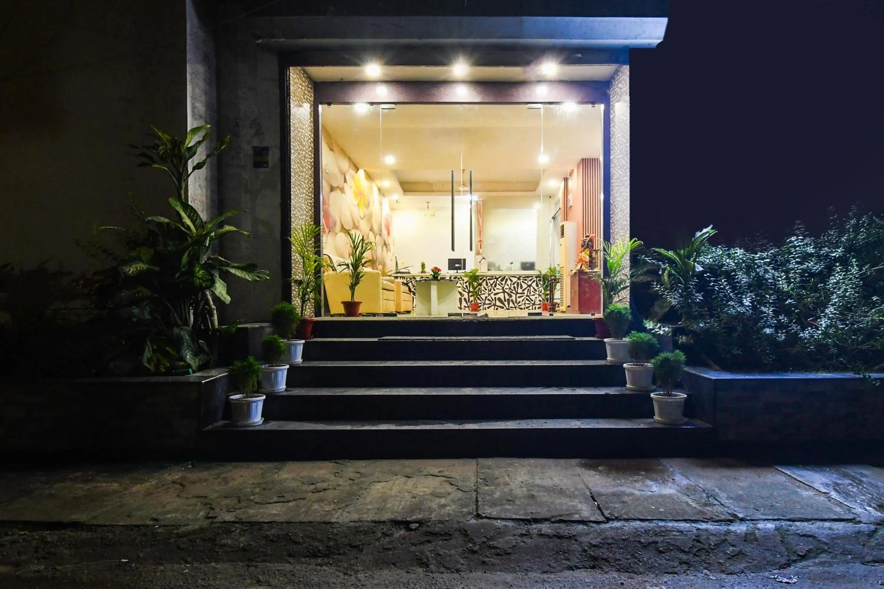 Facade/entrance in Townhouse Best Inn