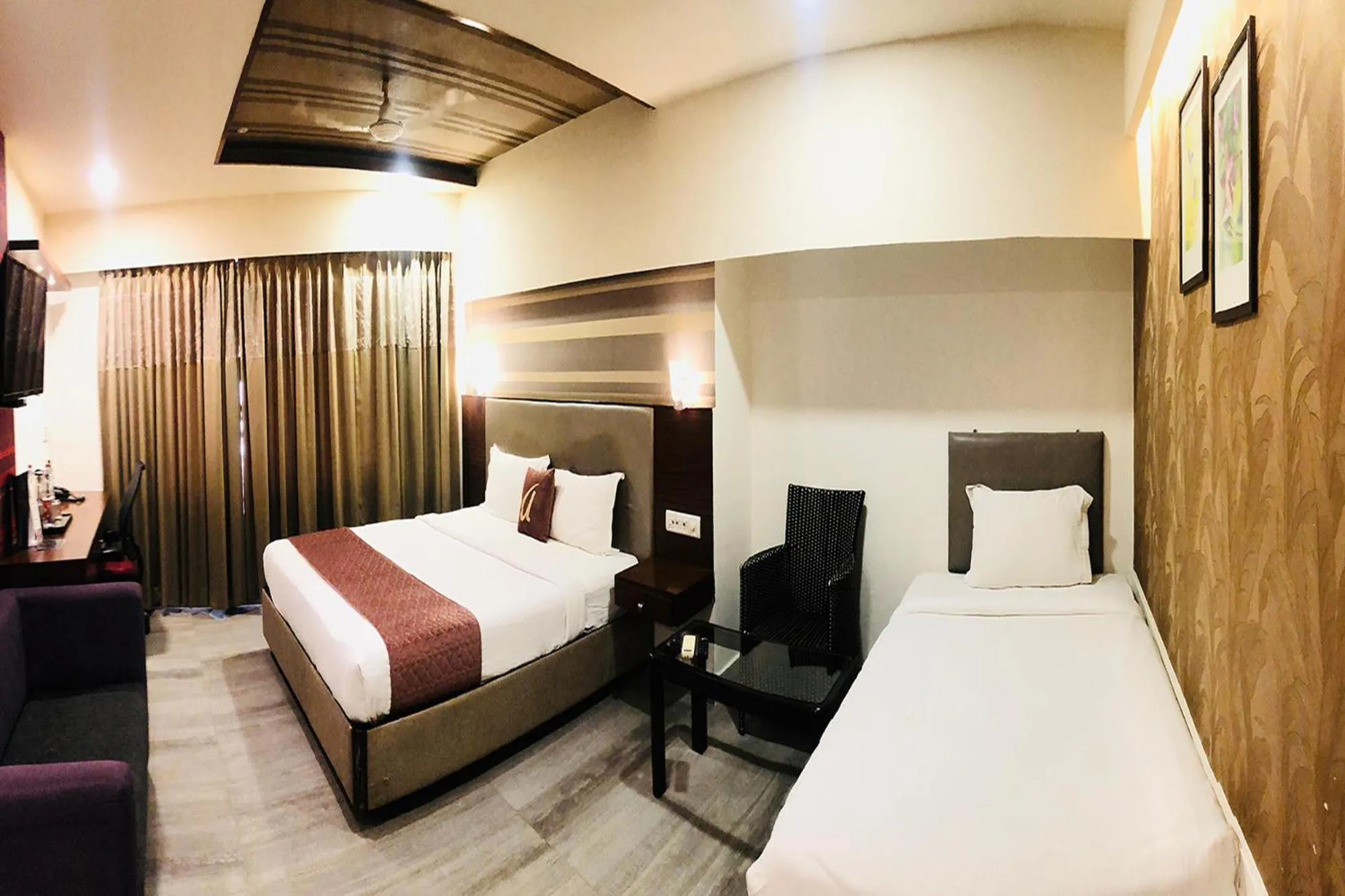 Bed in FabHotel Berry's