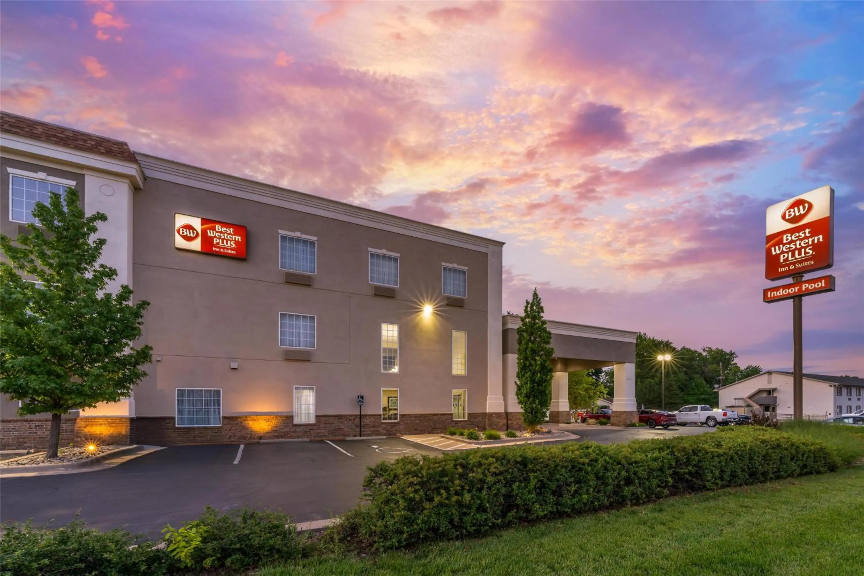 Property building in Best Western Plus Eastgate Inn & Suites