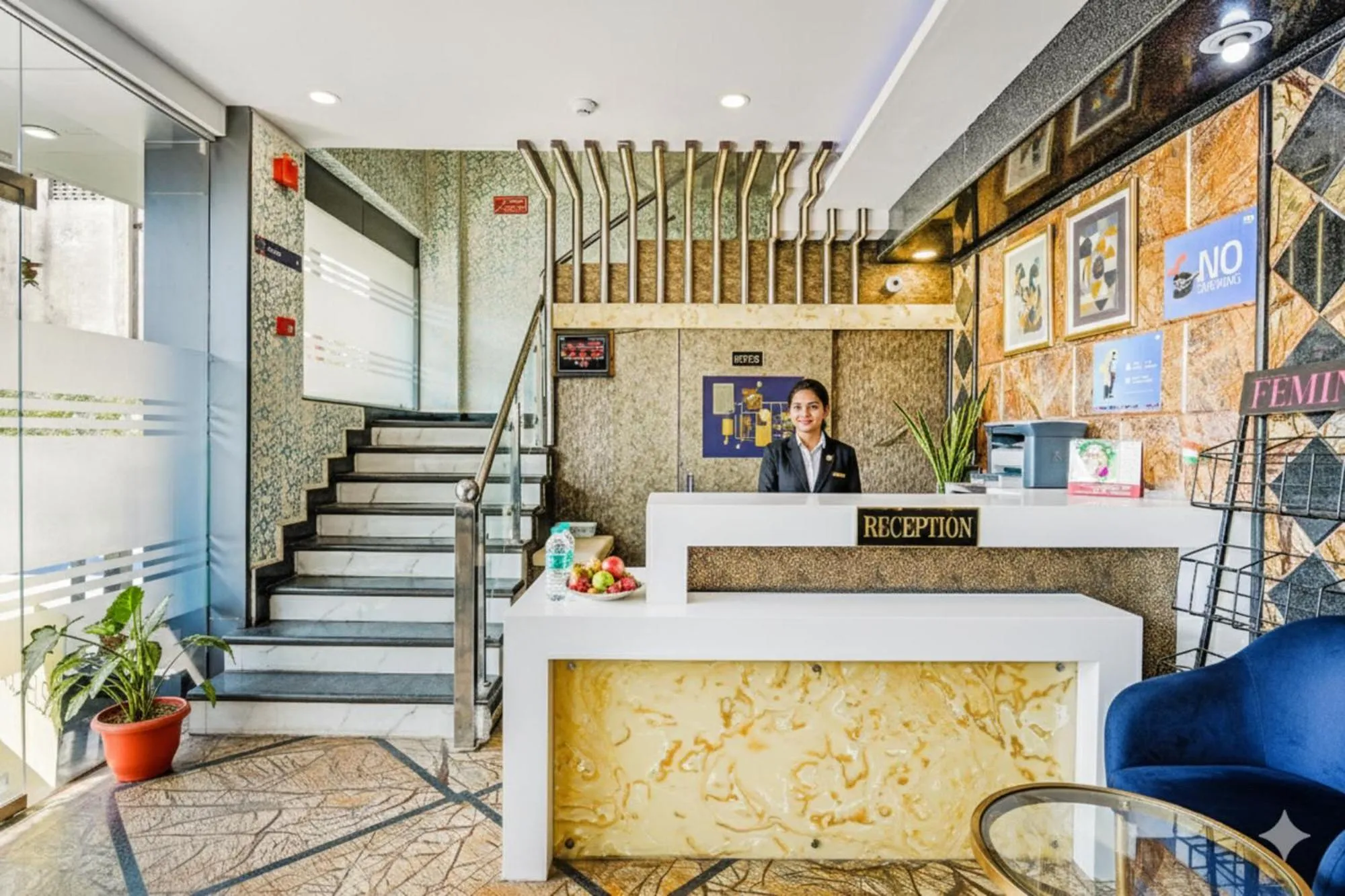 Lobby or reception in FabHotel Metro View