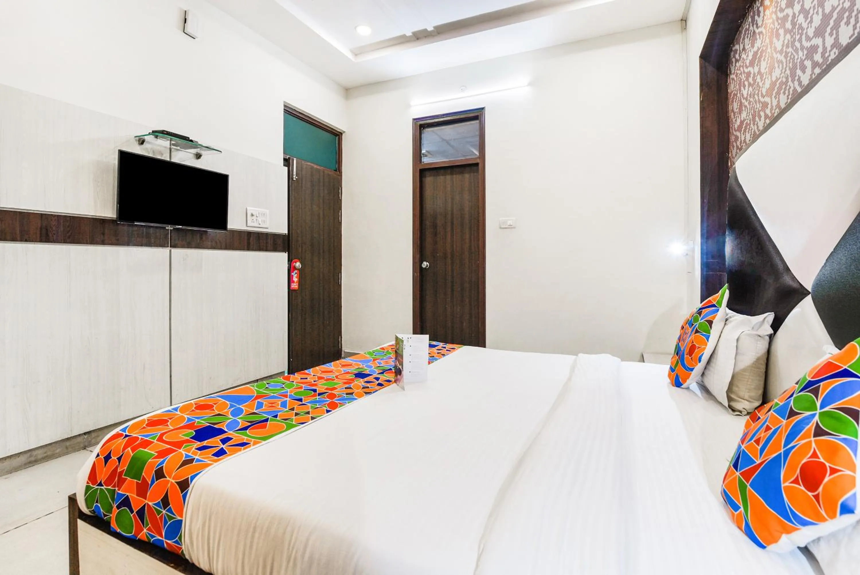 Bedroom, Bed in FabHotel Metro View