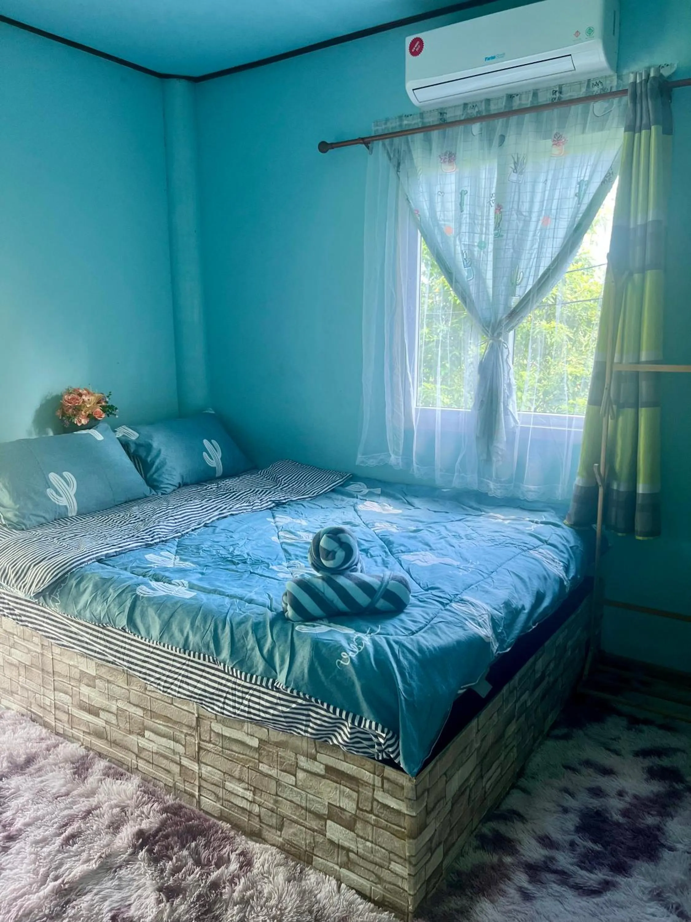 Bed in Lee Red House