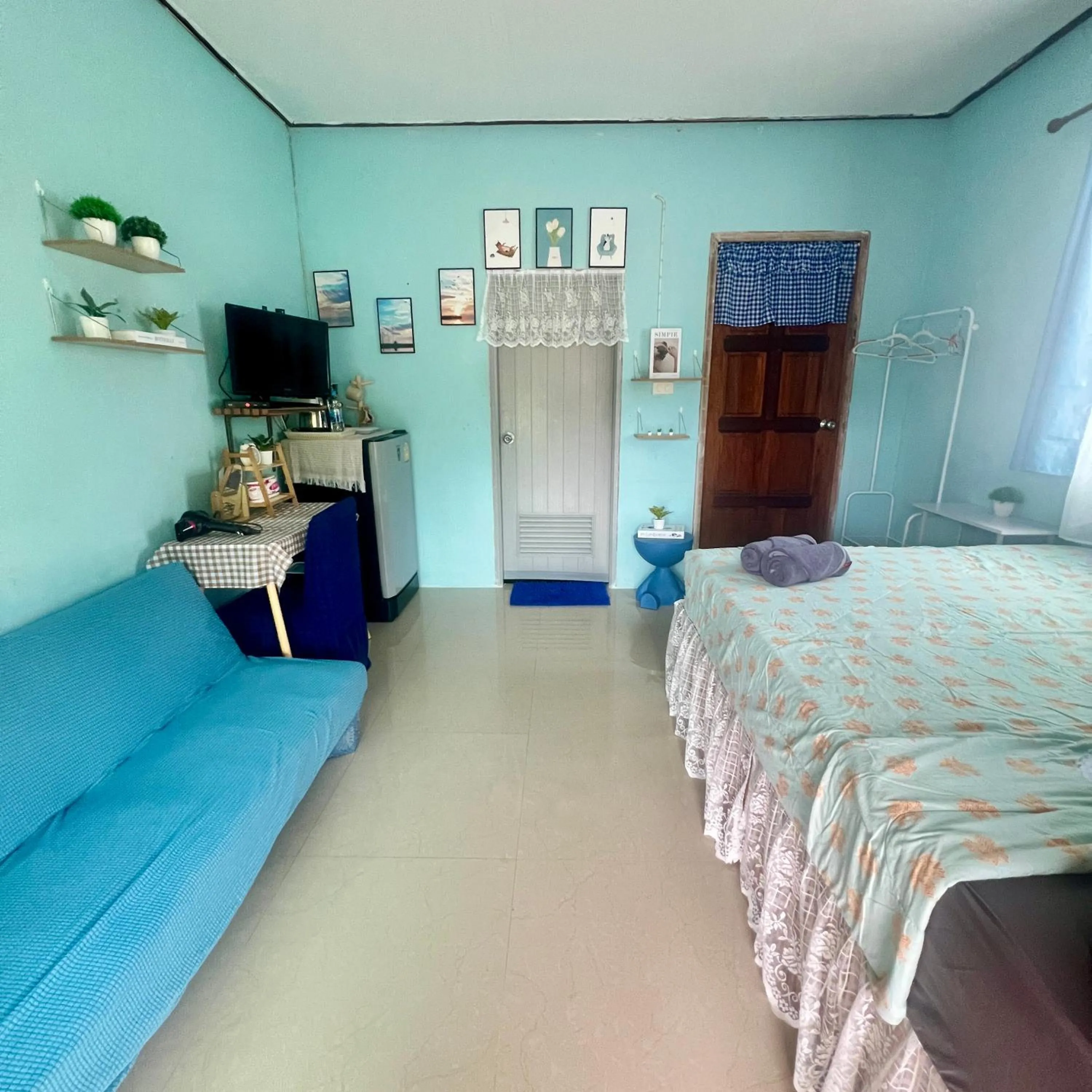 Bed in Lee Red House