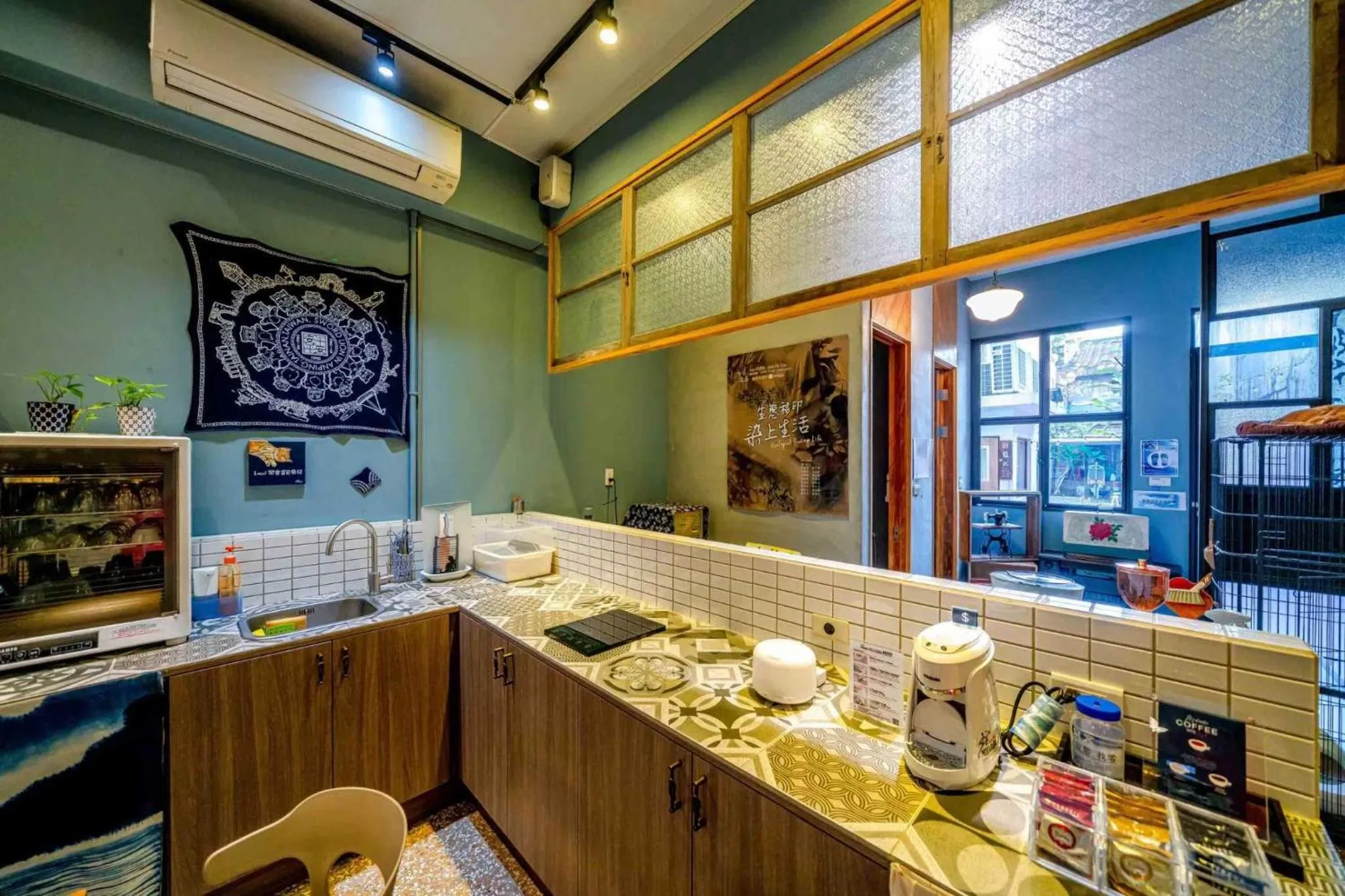 Coffee/tea facilities in 樂客背包旅棧 Local Backpacker Hostel