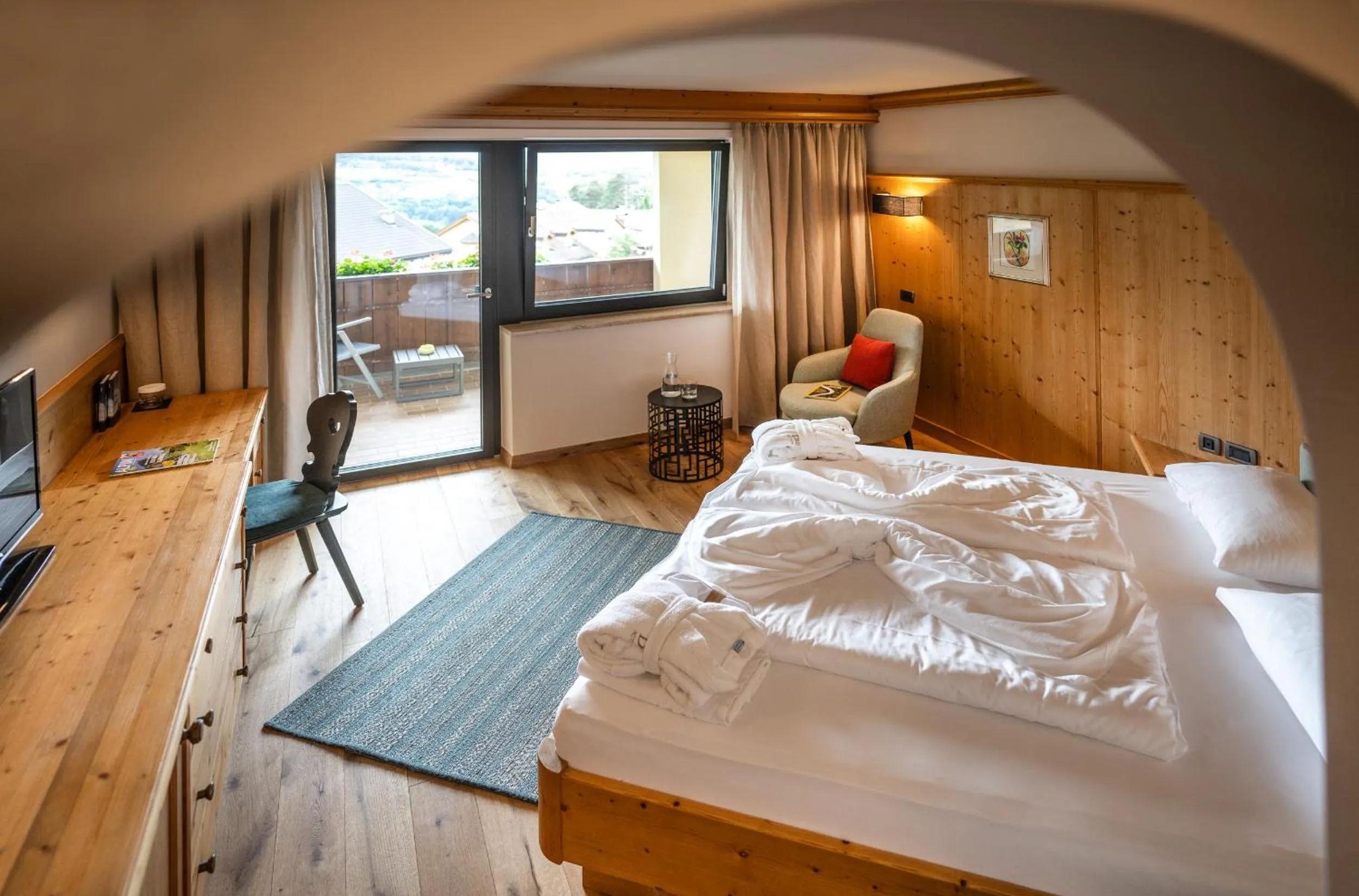 Balcony/Terrace, Bed in Activehotel Diana