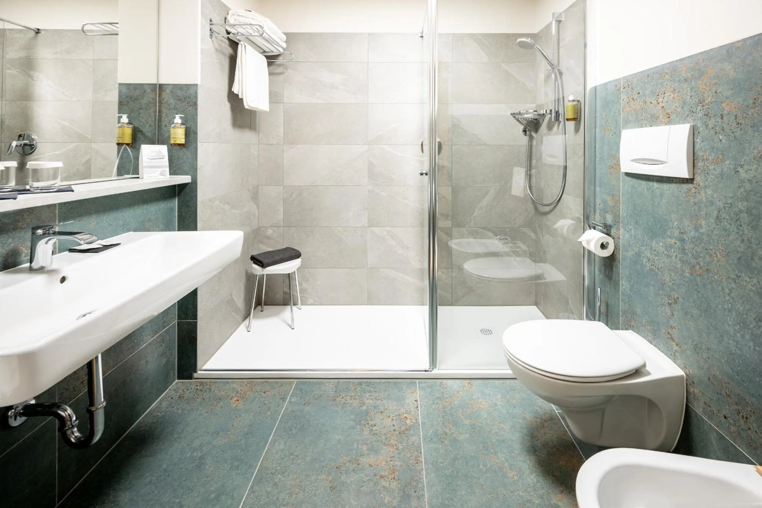 Shower in Activehotel Diana