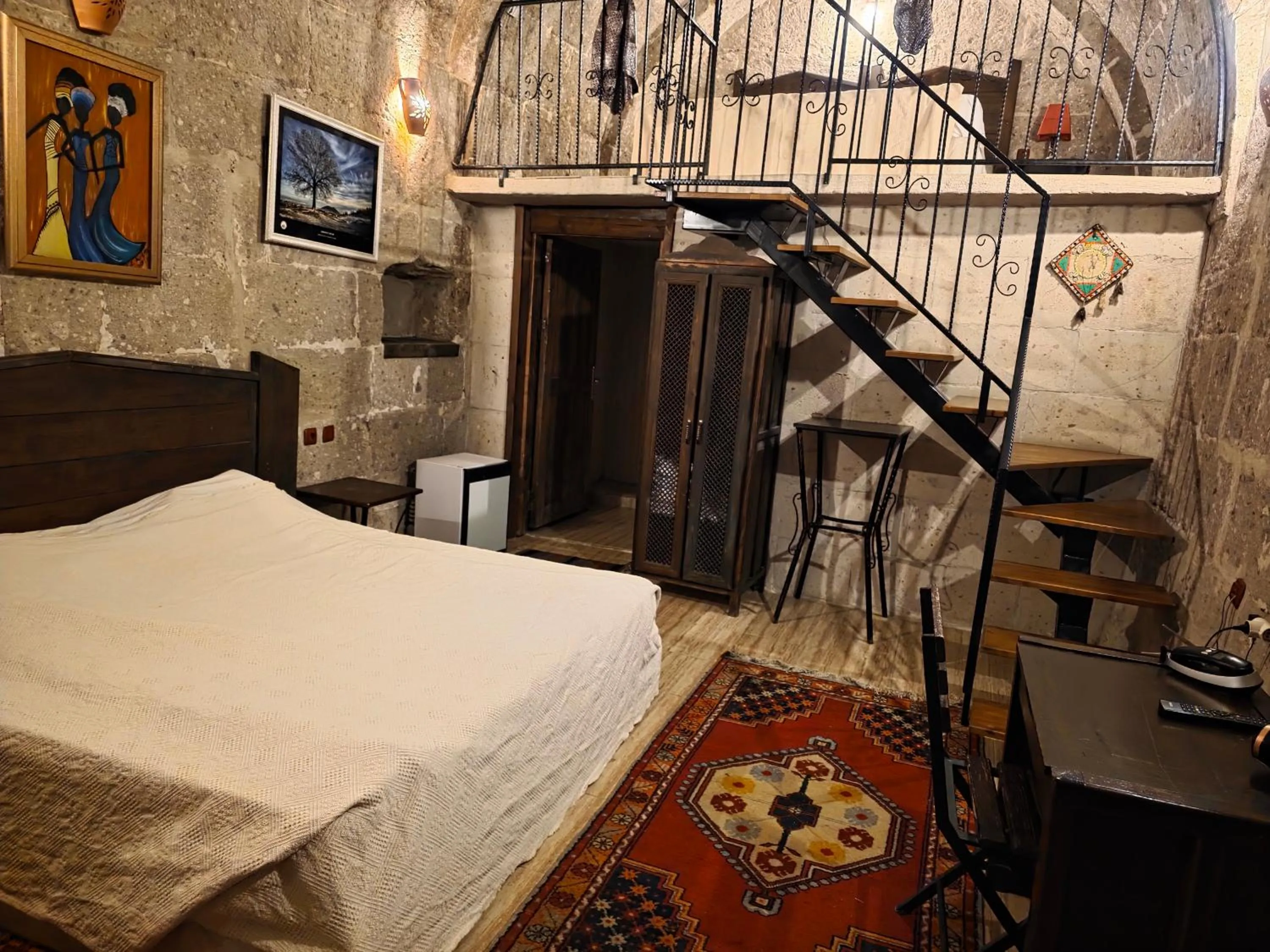 Photo of the whole room, Bed in Kapadokya Ihlara Konaklari & Caves