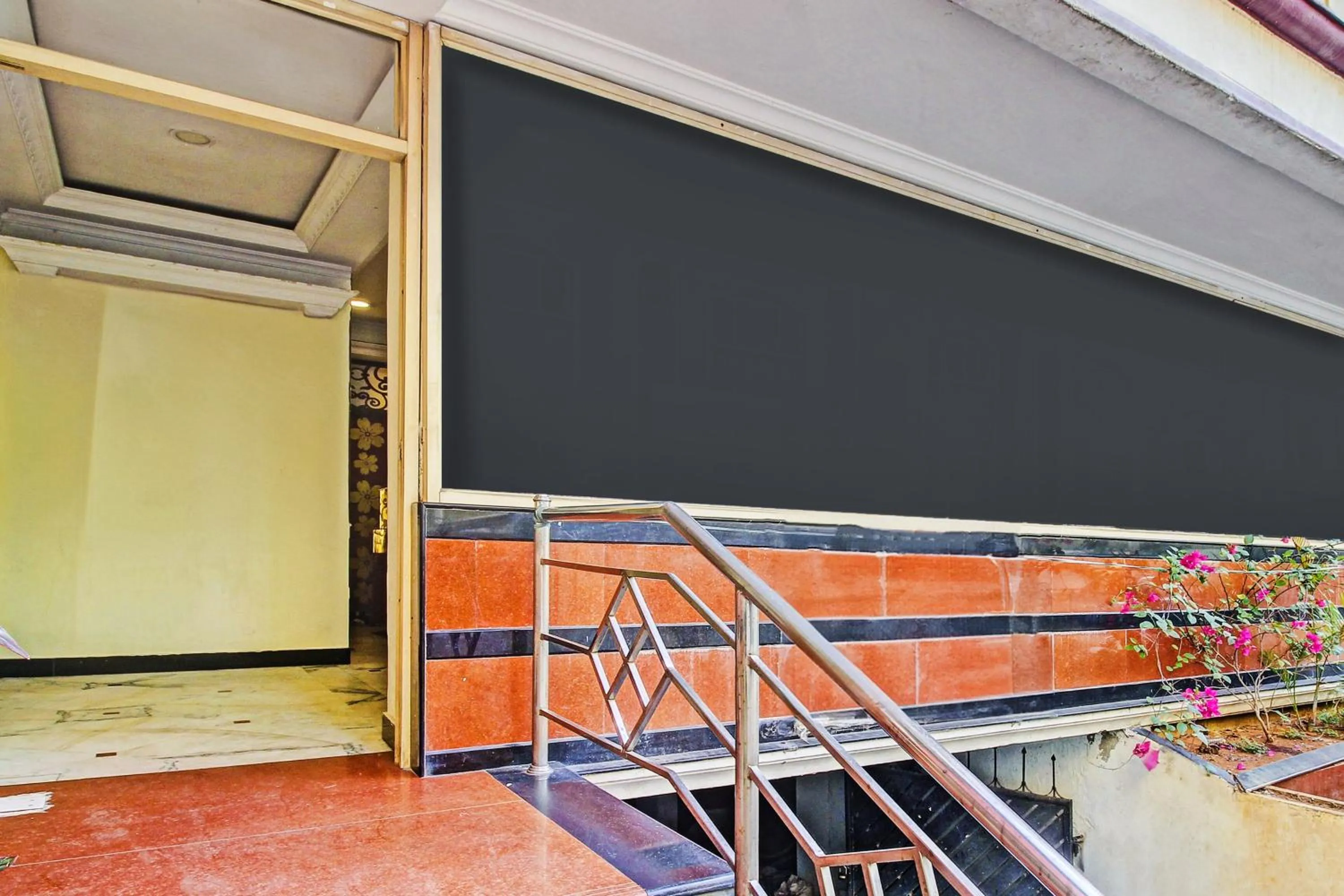 Facade/entrance in Hotel O Ruma Near Nampally Railway Station