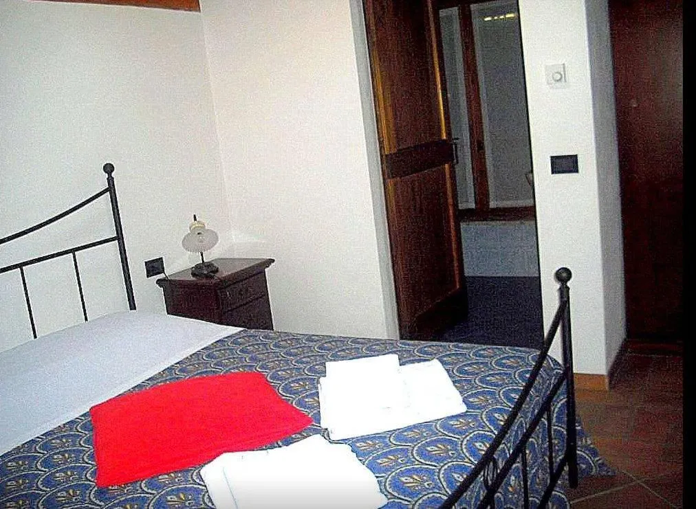 Bedroom in La Garzaga Turismo Rurale