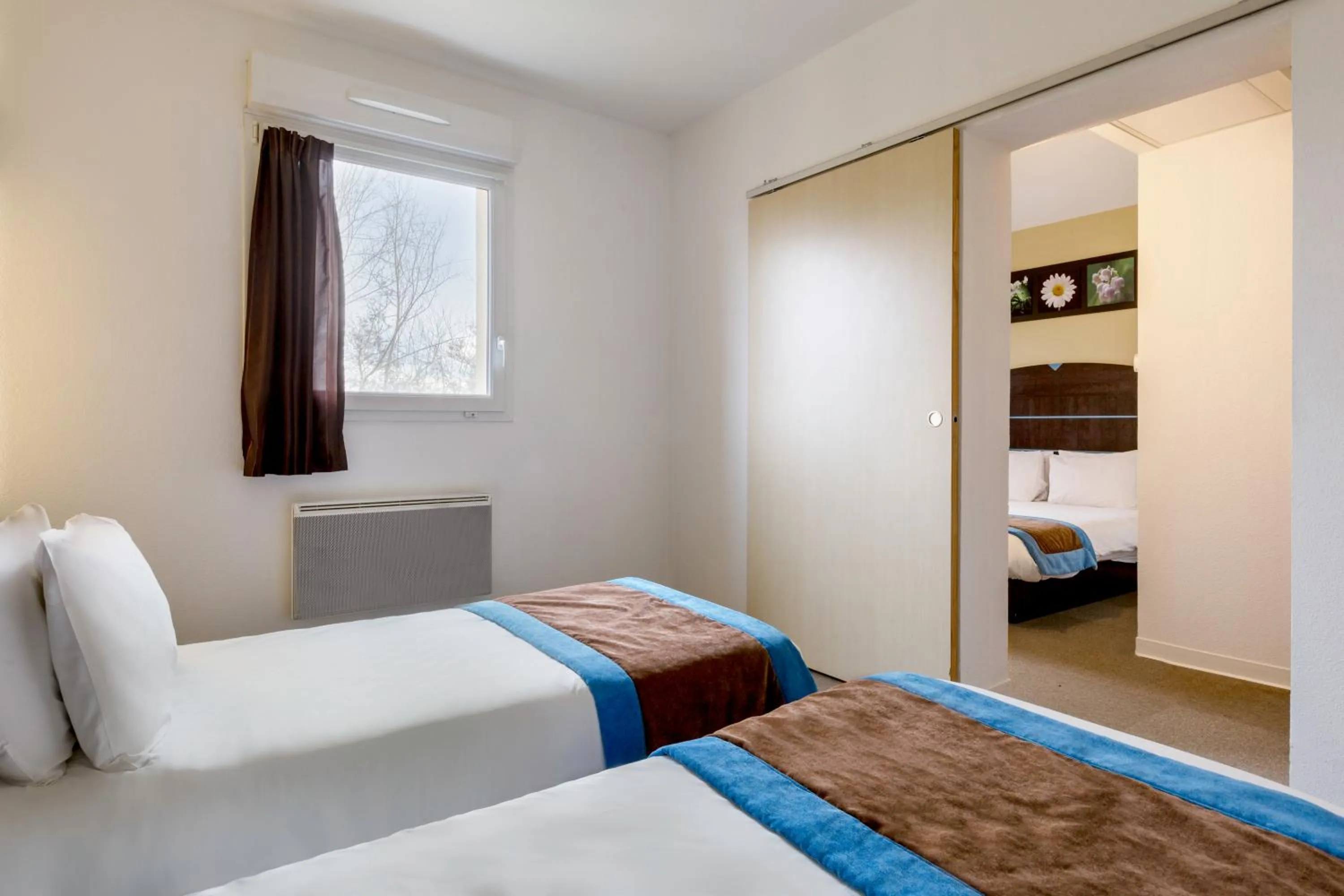 Bed in Sure Hotel by Best Western Saint-Amand-Les-Eaux