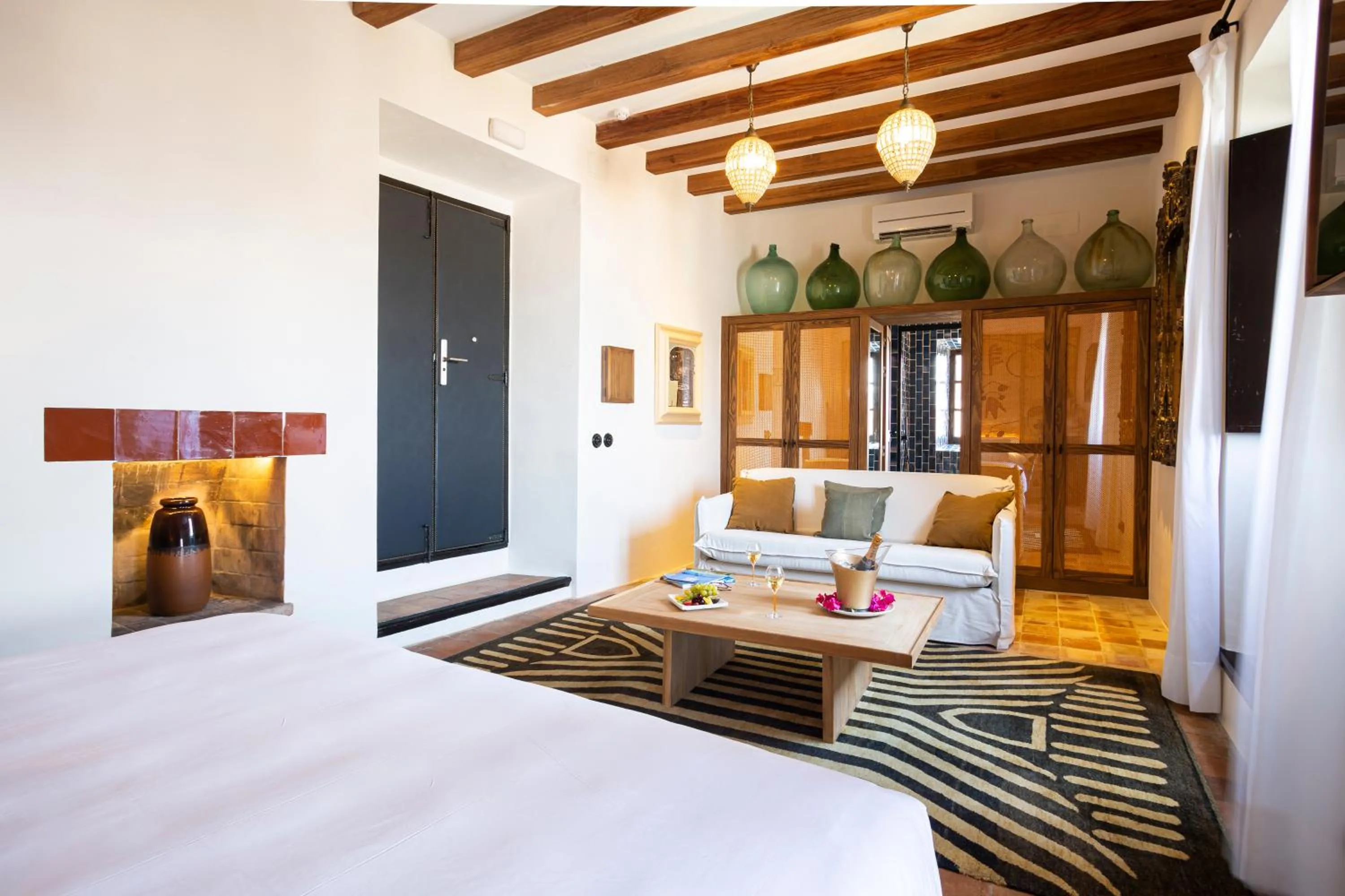 Photo of the whole room, Bed in Hotel La Torre del Canonigo - Small Luxury Hotels