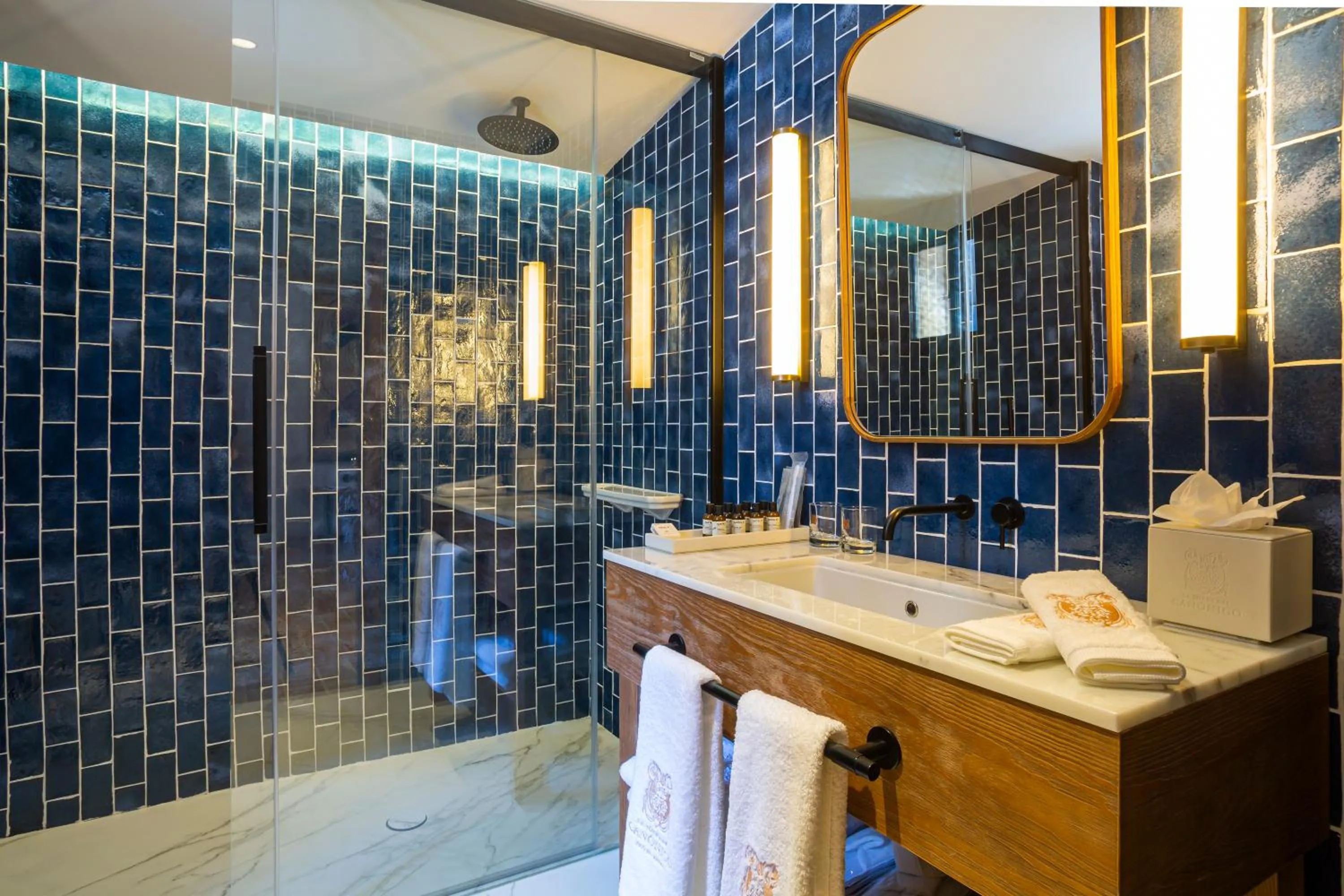 Bathroom in Hotel La Torre del Canonigo - Small Luxury Hotels