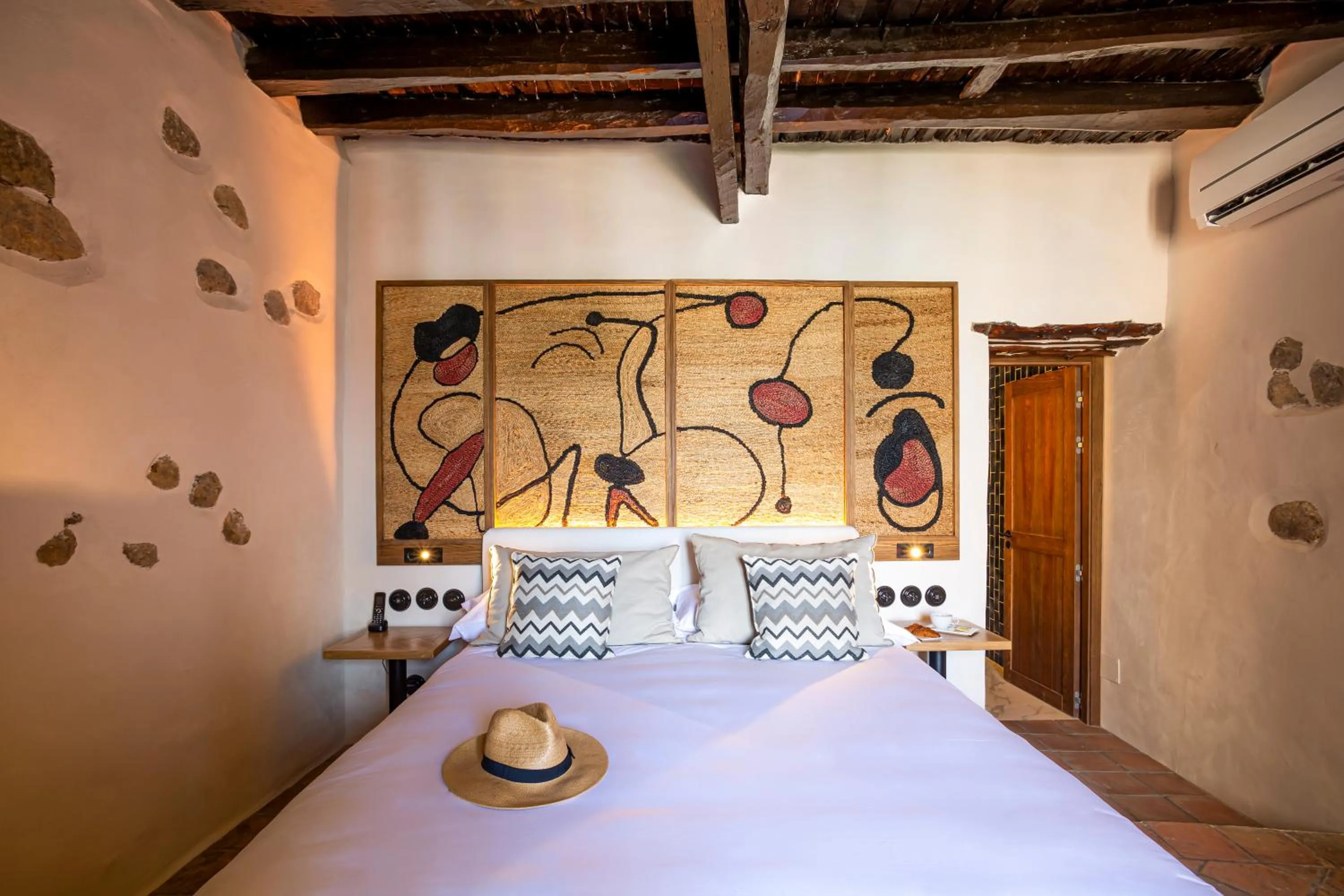Bed in Hotel La Torre del Canonigo - Small Luxury Hotels