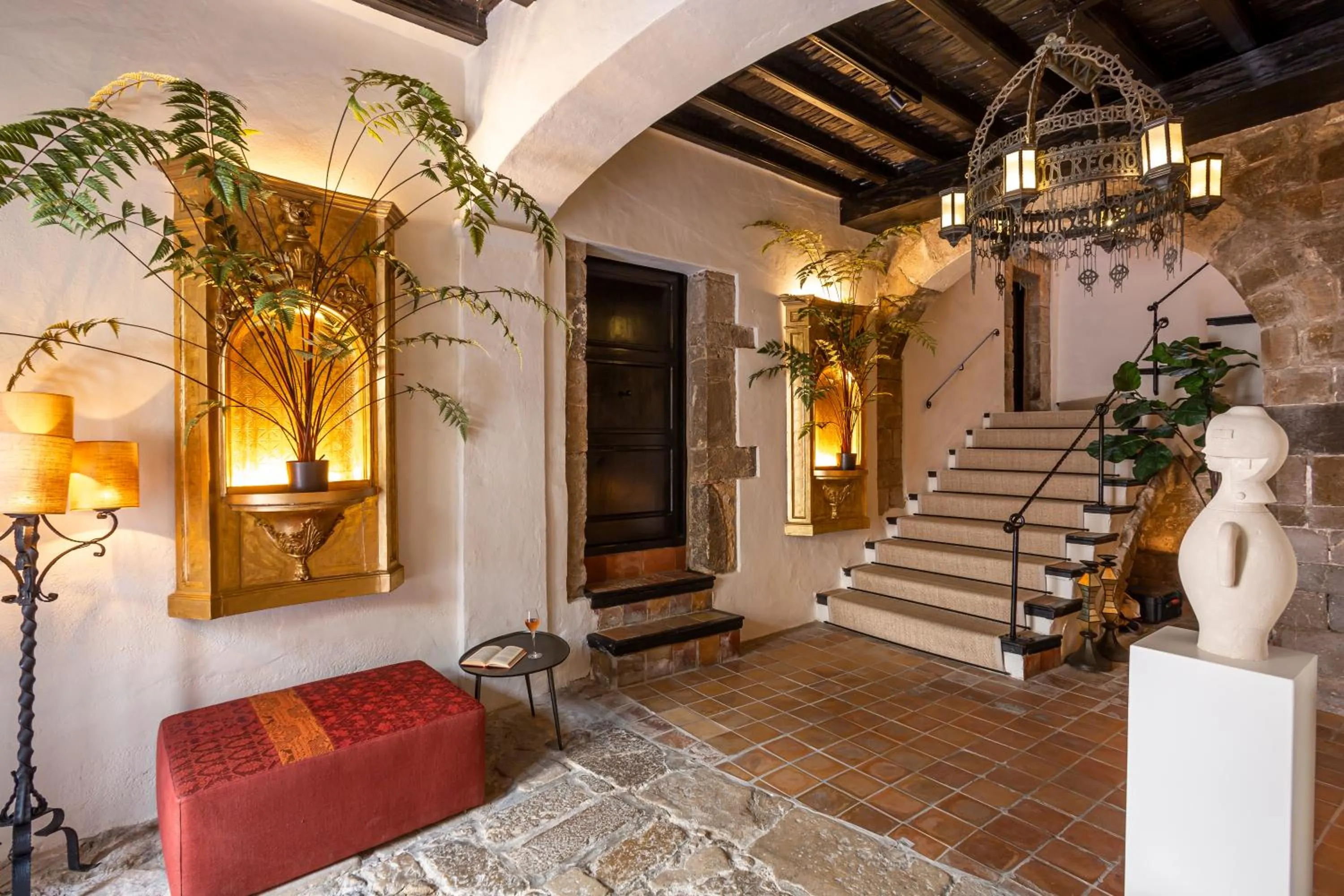 Lobby or reception in Hotel La Torre del Canonigo - Small Luxury Hotels