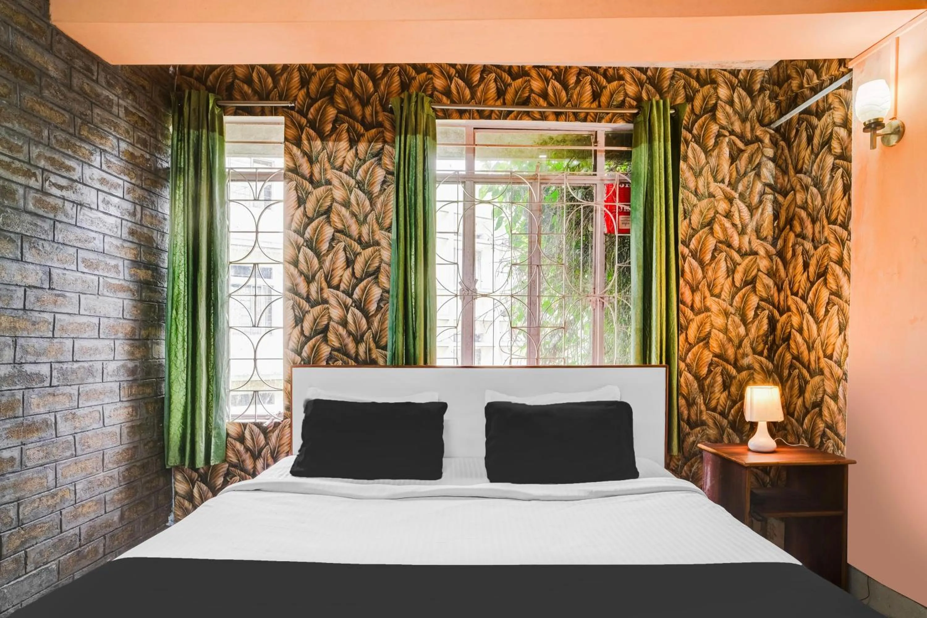 Bedroom, Bed in Super Hotel O Shillong Formerly Balaji Guest House