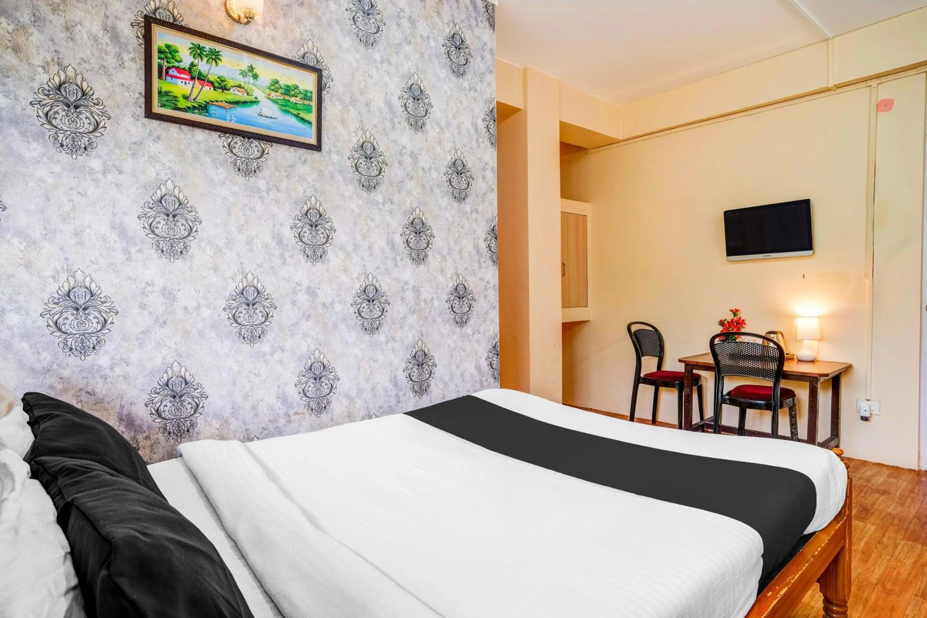 Bedroom, Bed in Super Hotel O Shillong Formerly Balaji Guest House