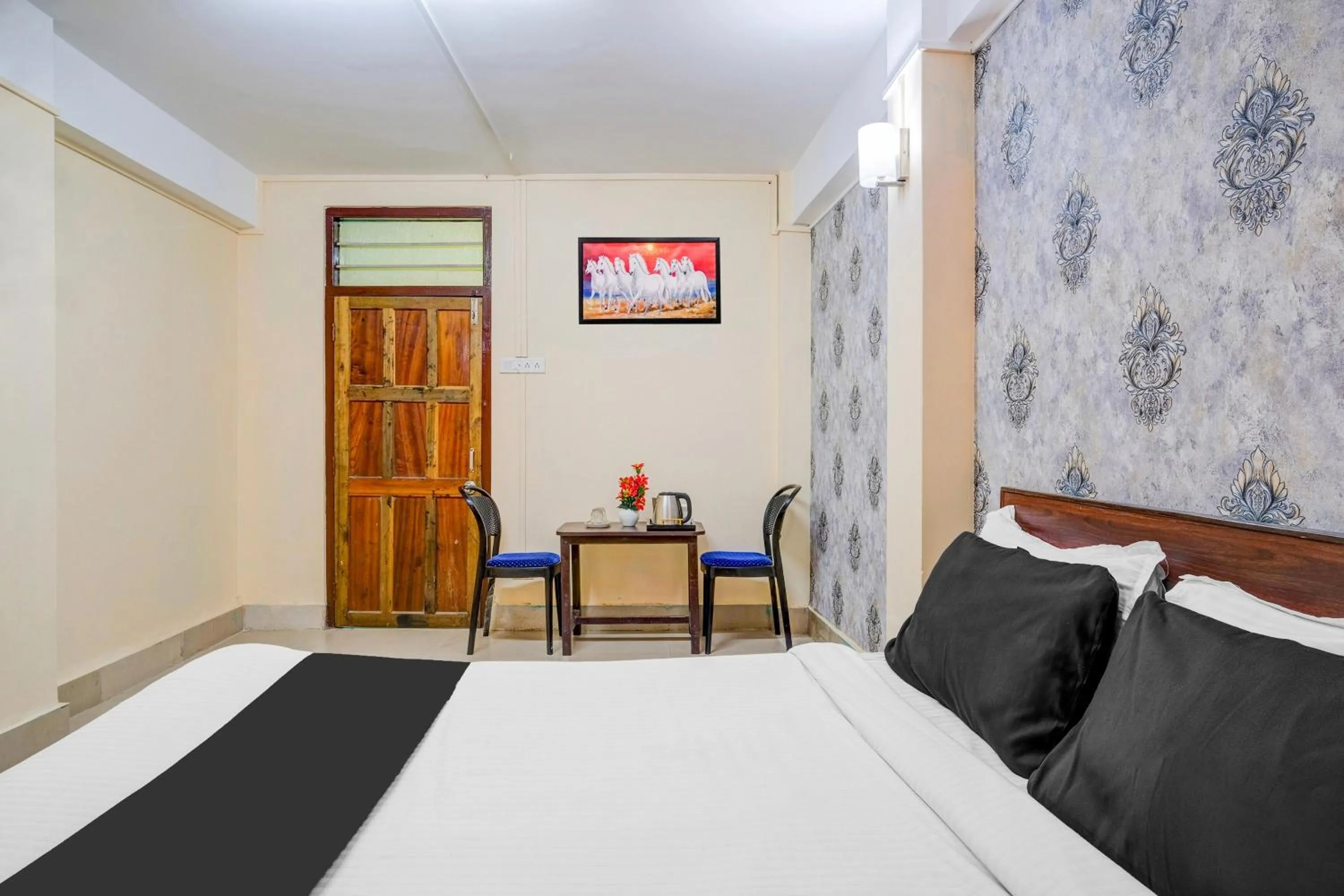 Bedroom, Bed in Super Hotel O Shillong Formerly Balaji Guest House