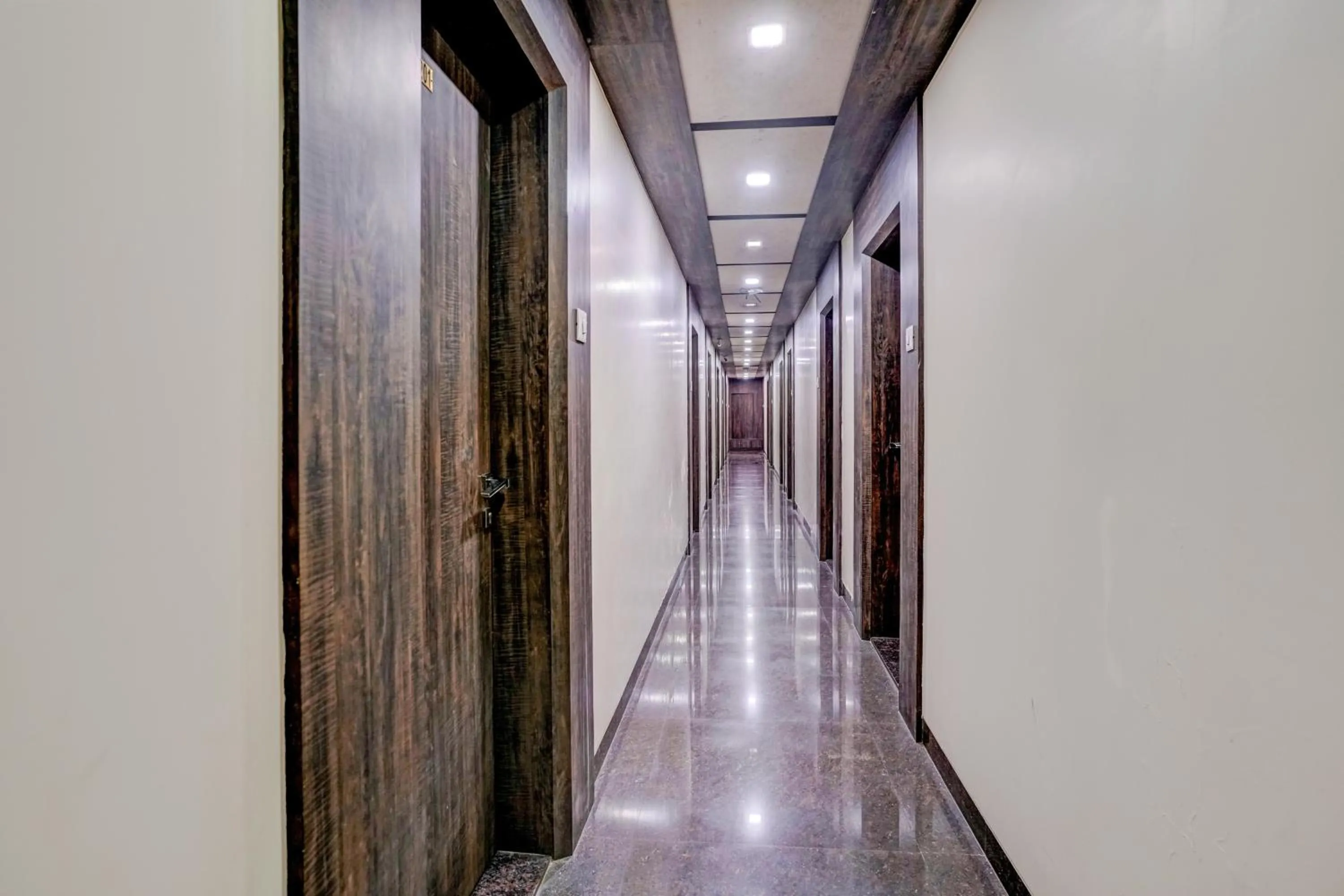 Lobby or reception in Hotel O Lotus Residency Near Anand Nagar Metro Station