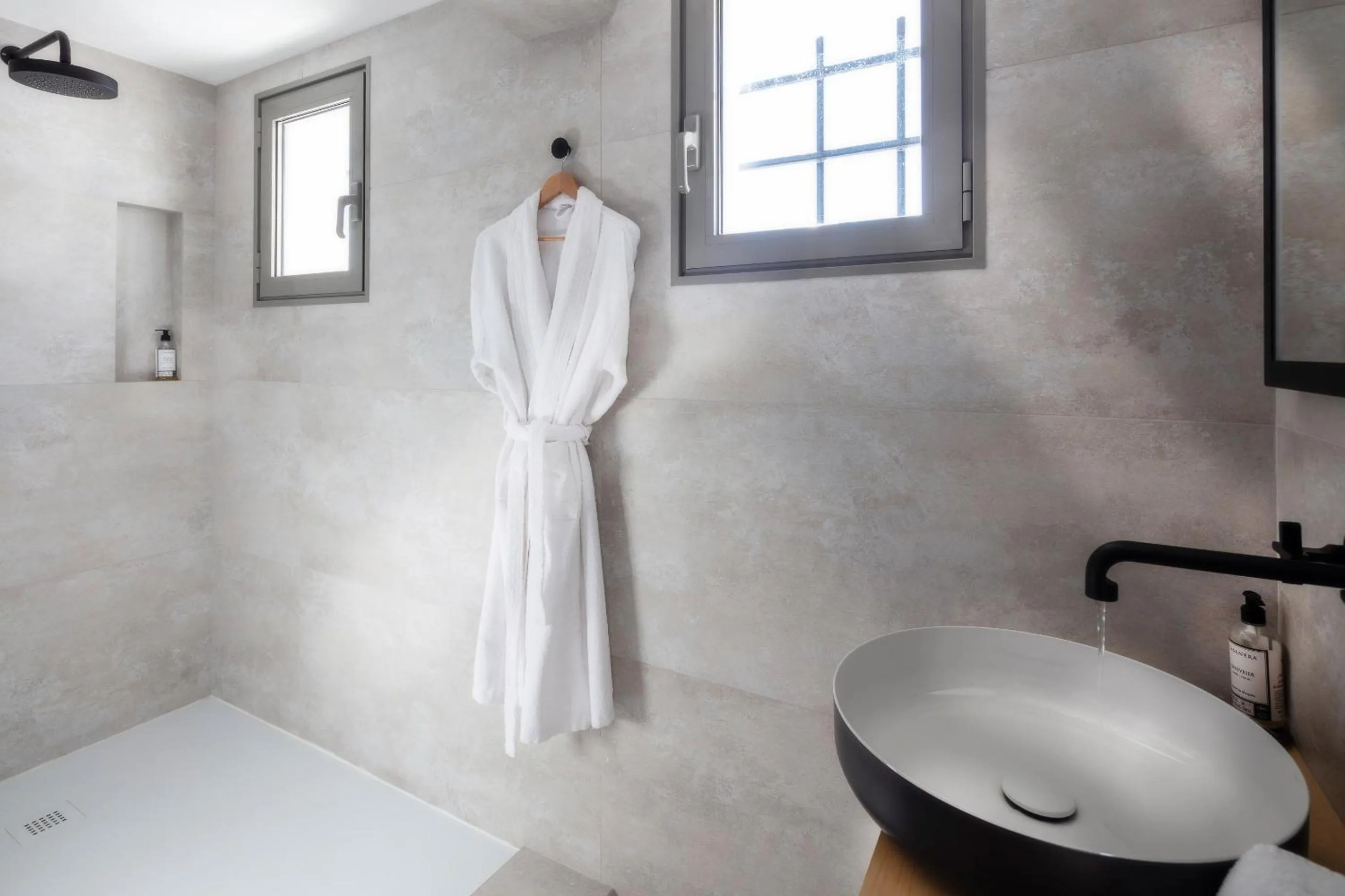 Bathroom in Atmospheres