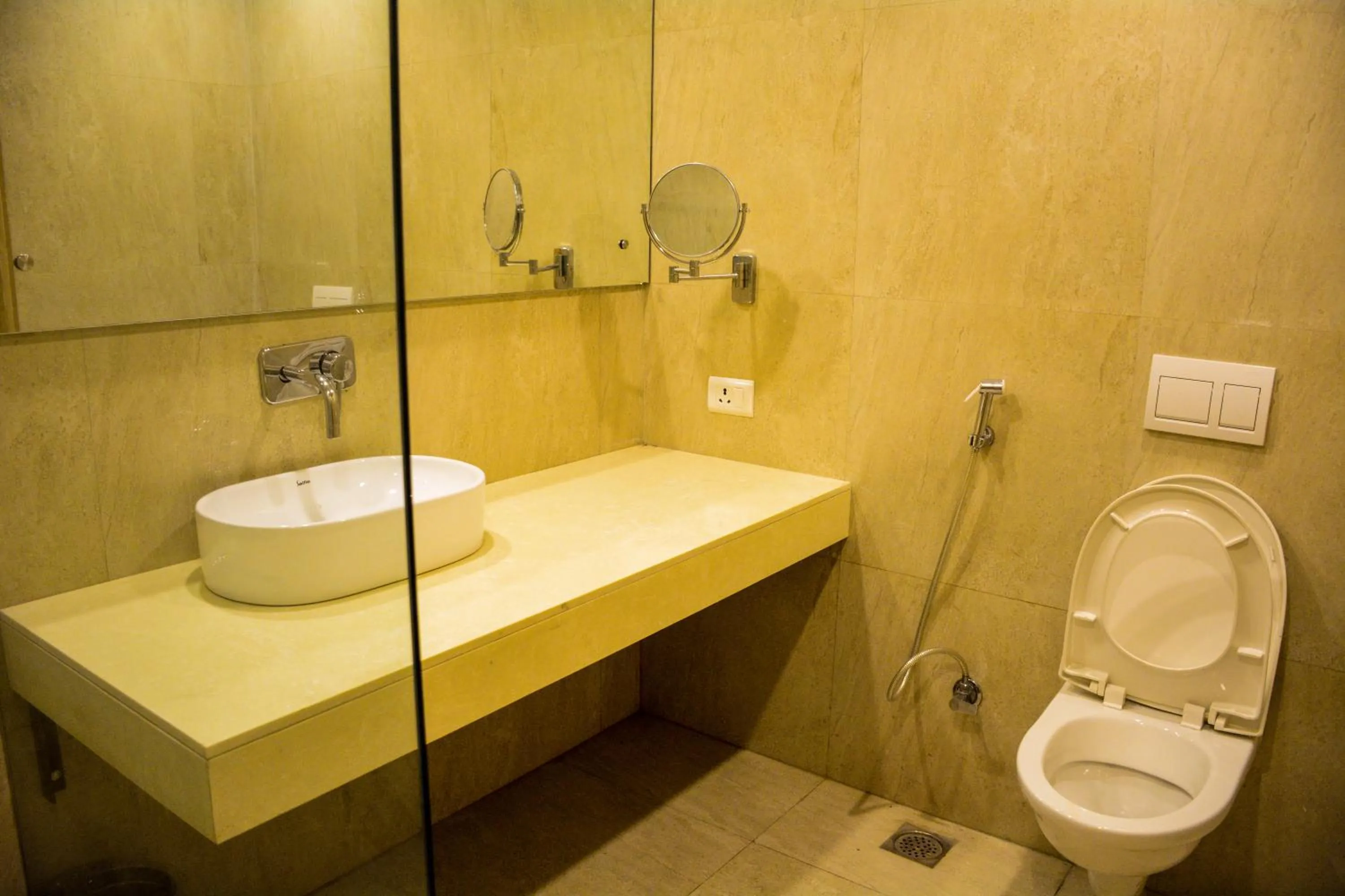 Bathroom in Four Leaf Service Suites, Haridwar