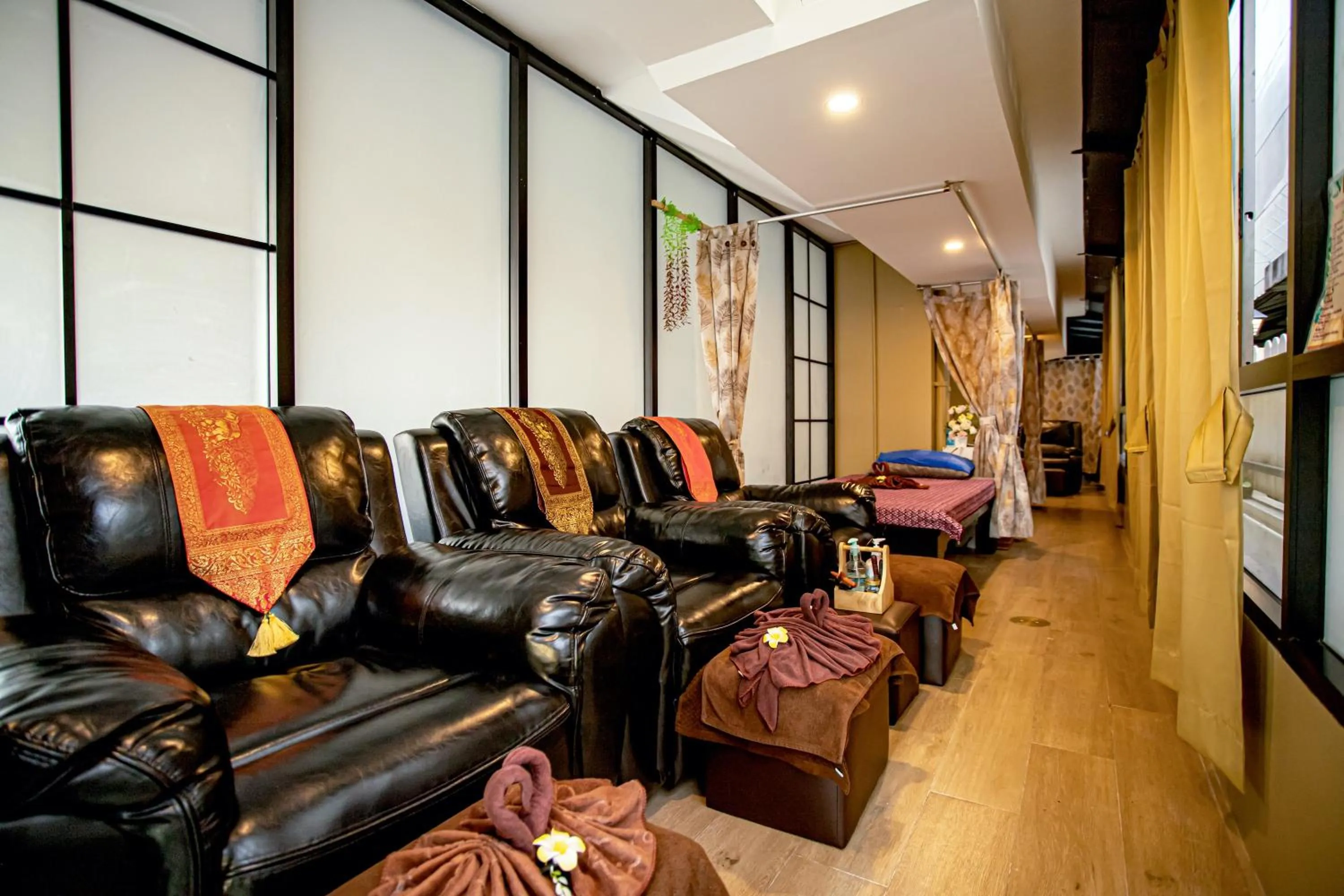 Massage in Travelier Hostel