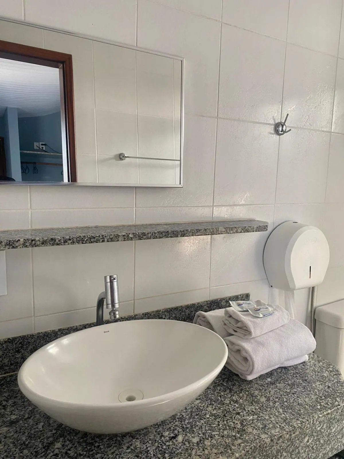 Shower in San Fernando Hotel