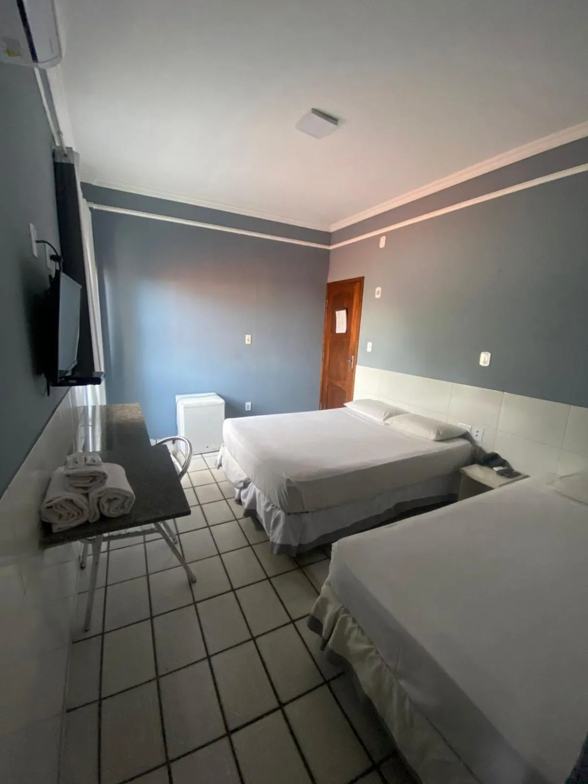 TV and multimedia, Bed in San Fernando Hotel