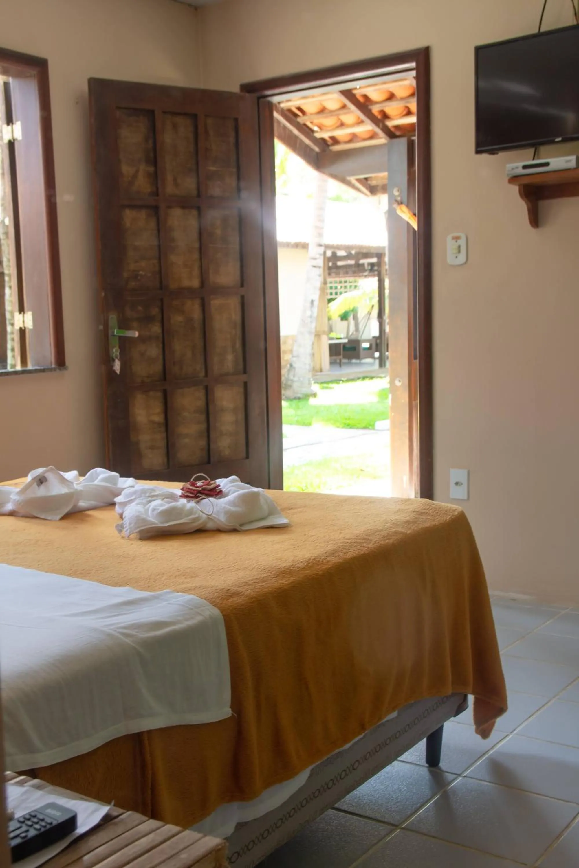 Photo of the whole room, Bed in Orla Nautica