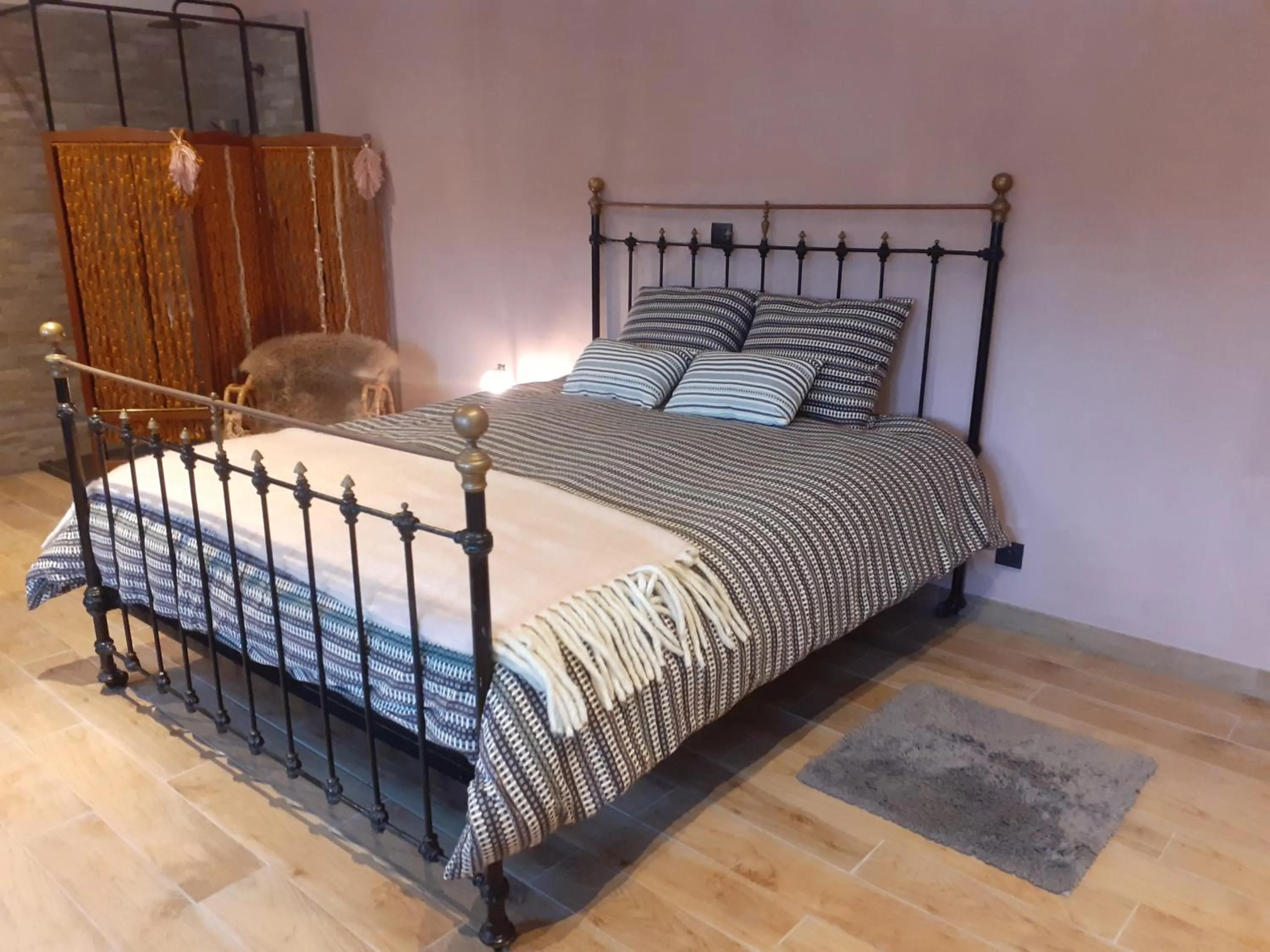 Bed in Le presbytère de Fressin