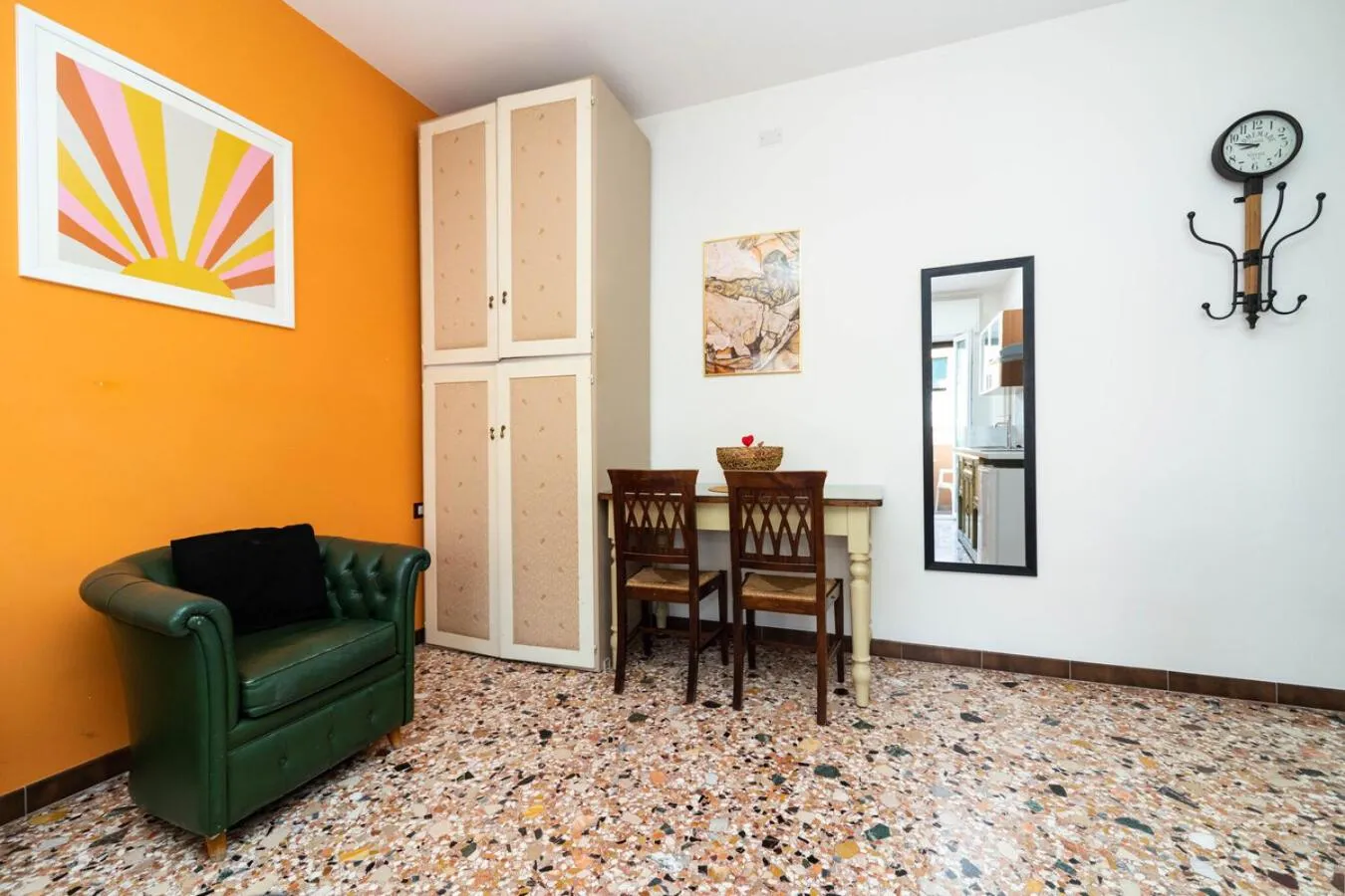 Photo of the whole room in Monti Guesthouse