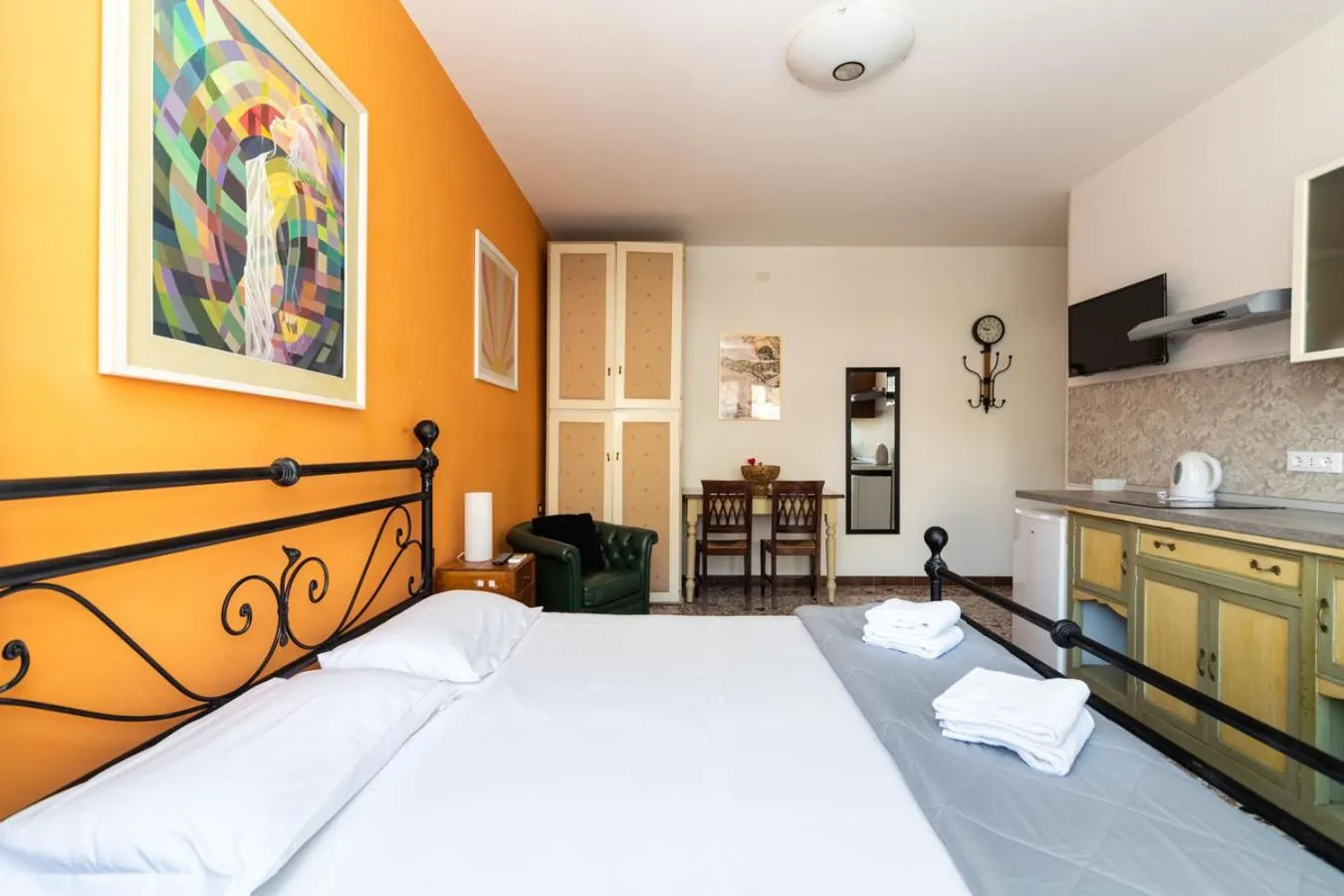 Photo of the whole room, Bed in Monti Guesthouse