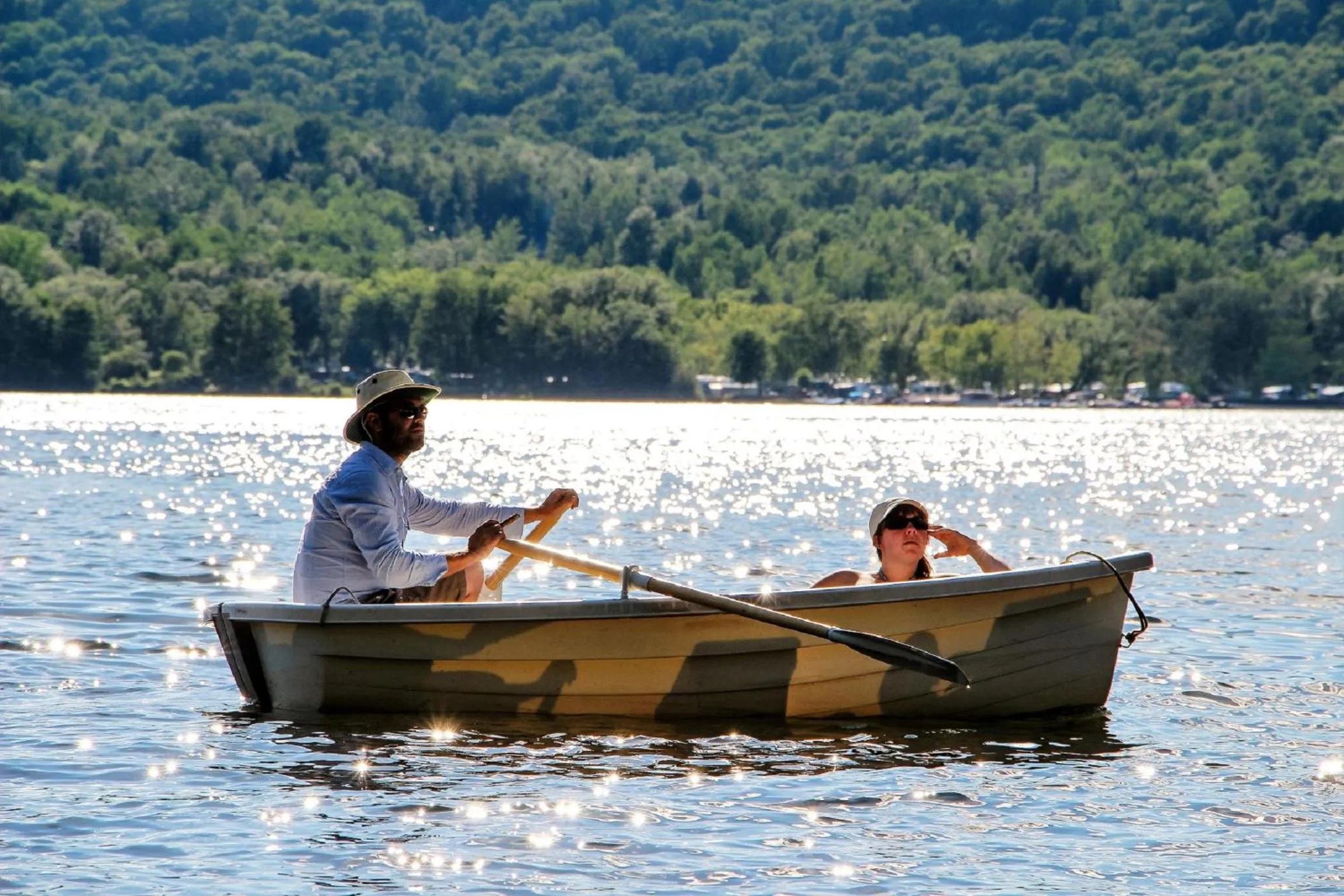 Canoeing in Ripplecove Hotel & Spa
