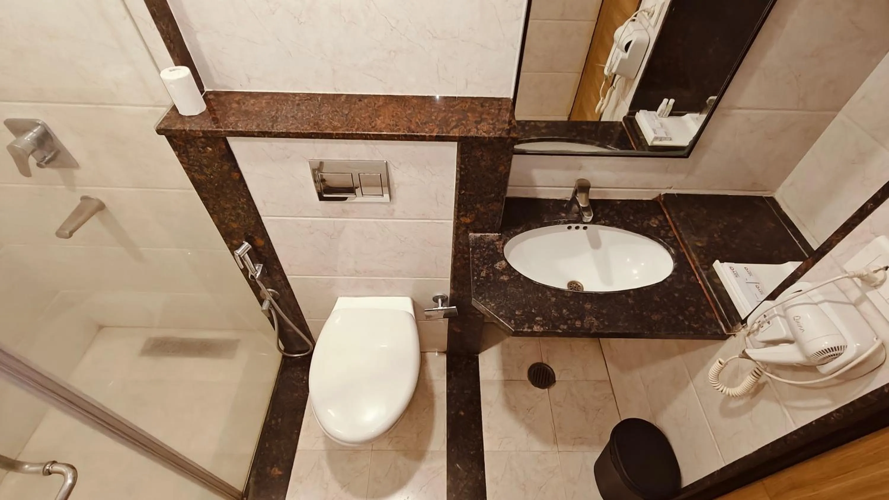 Toilet in ASR Parklane, A Bergamont Hotel - Hosur