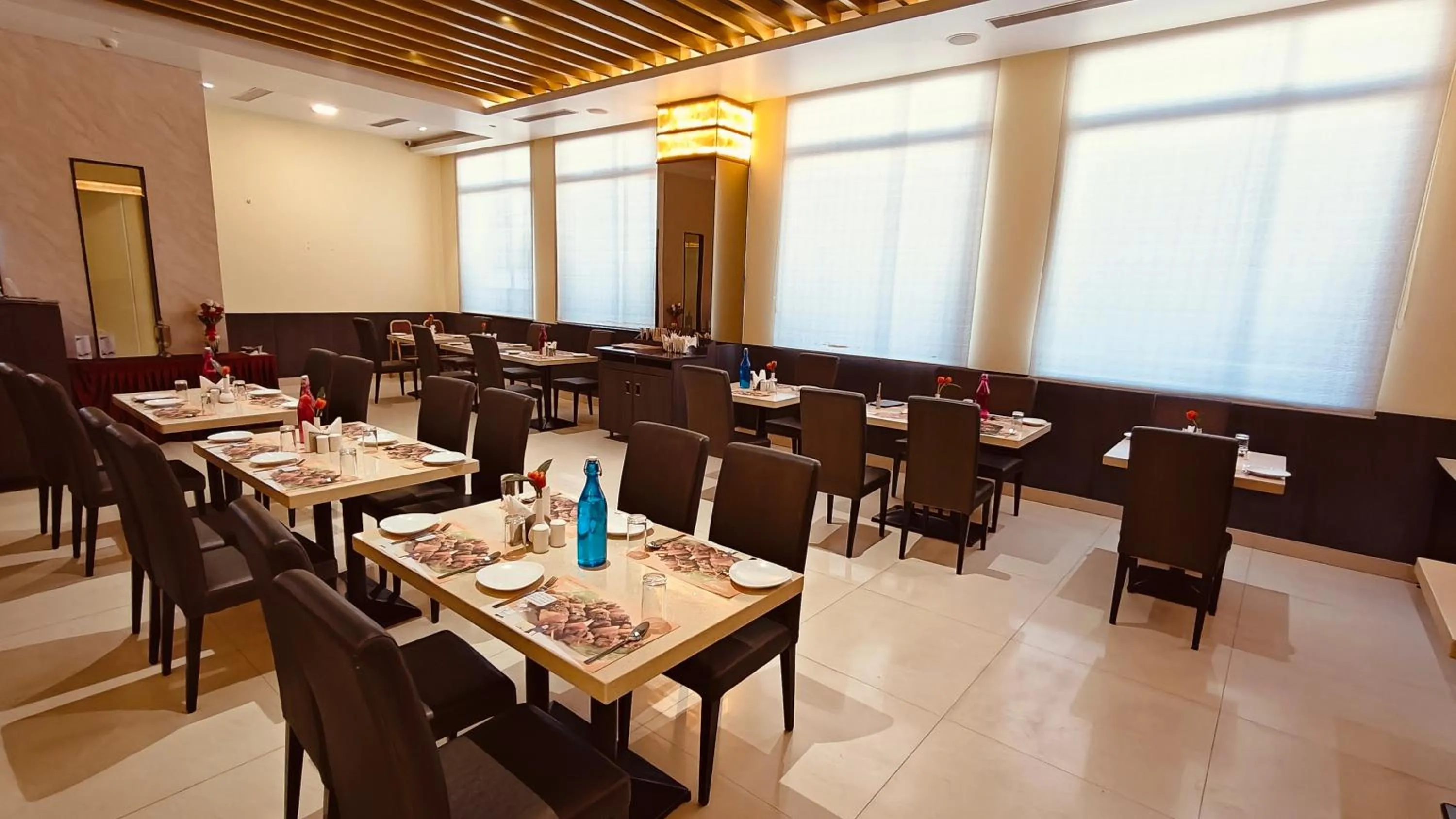 Restaurant/places to eat in ASR Parklane, A Bergamont Hotel - Hosur