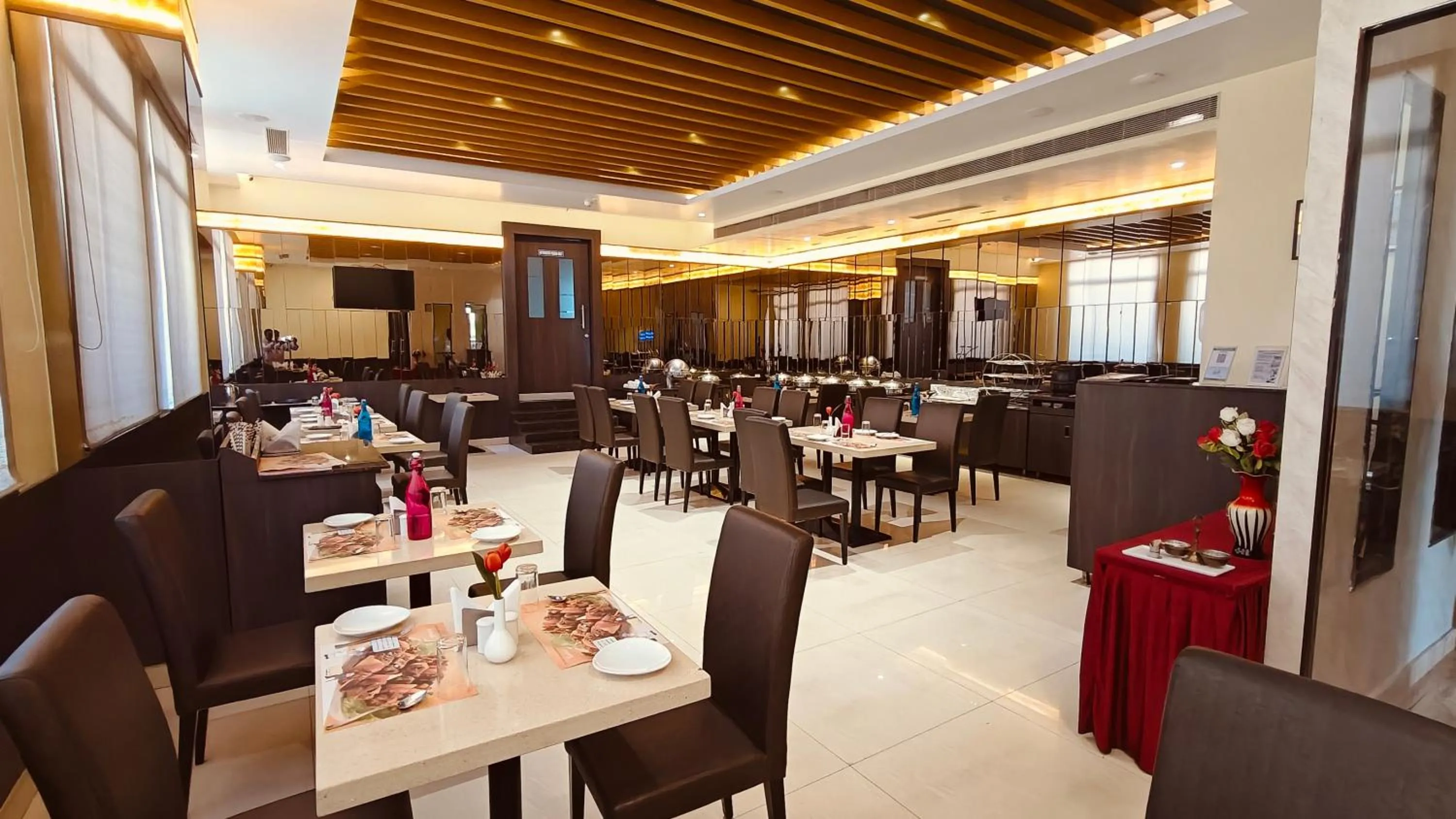 Restaurant/places to eat in ASR Parklane, A Bergamont Hotel - Hosur