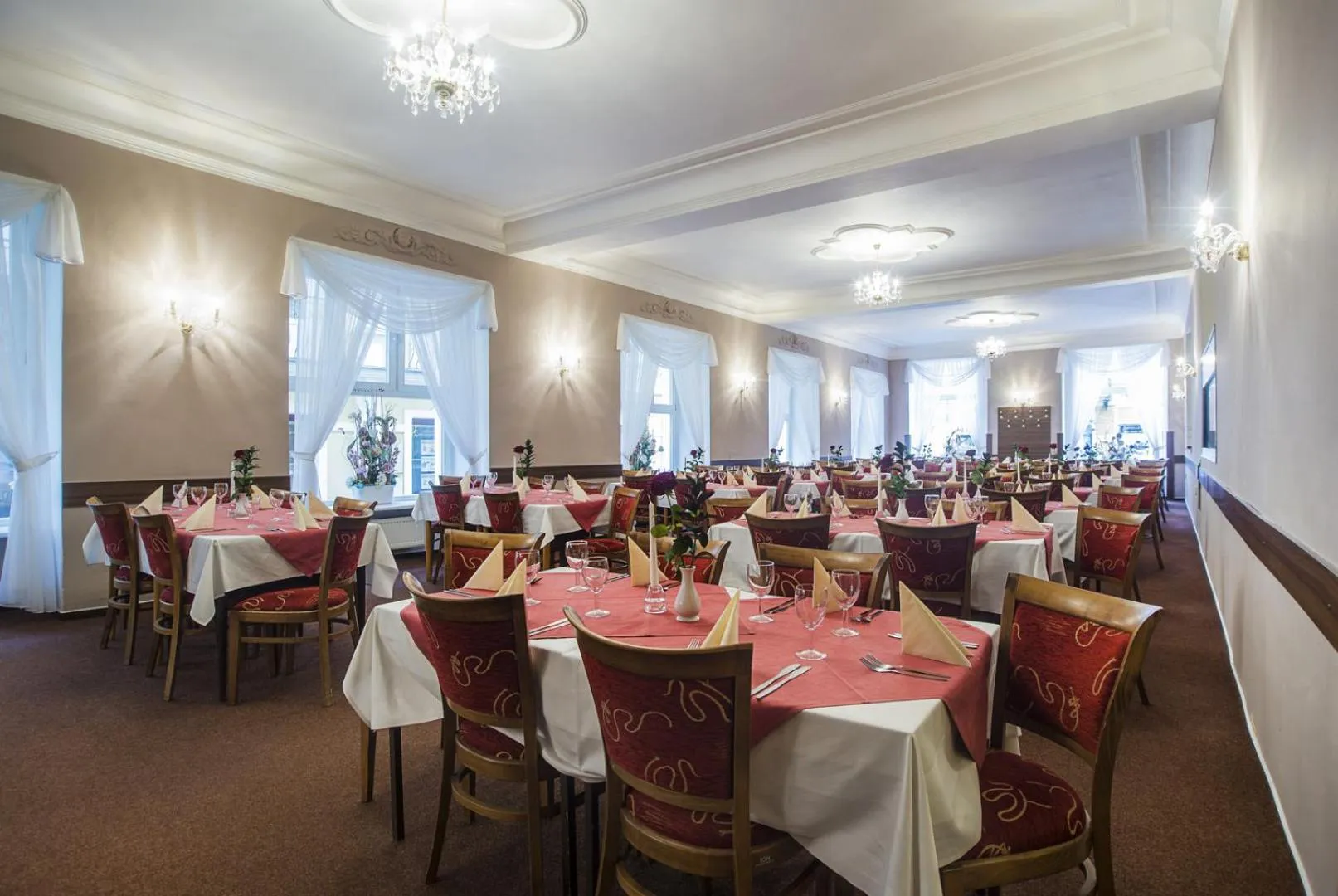 Restaurant/places to eat in Spa Hotel Goethe