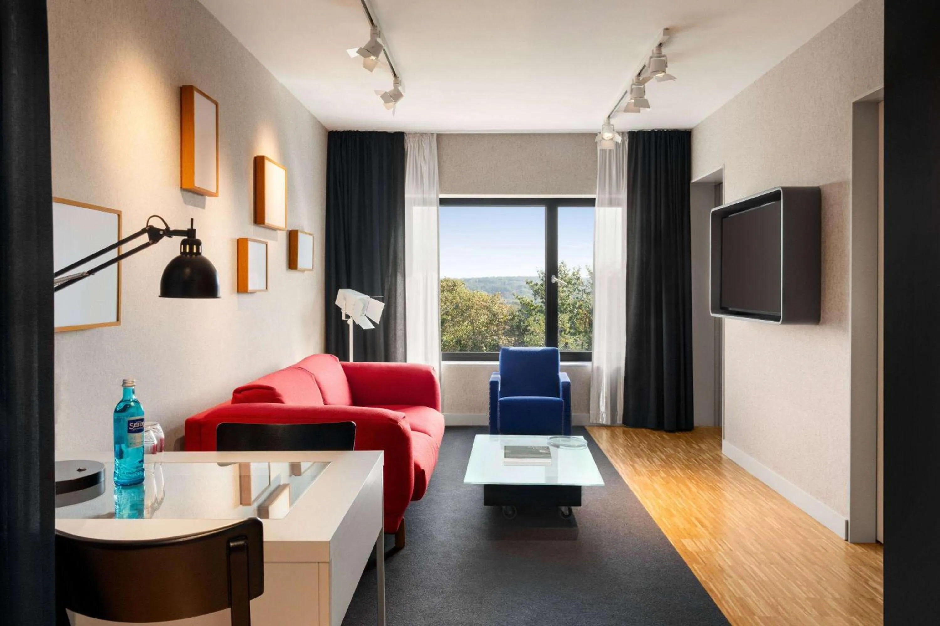 Photo of the whole room in Vienna House by Wyndham Ernst Leitz Wetzlar