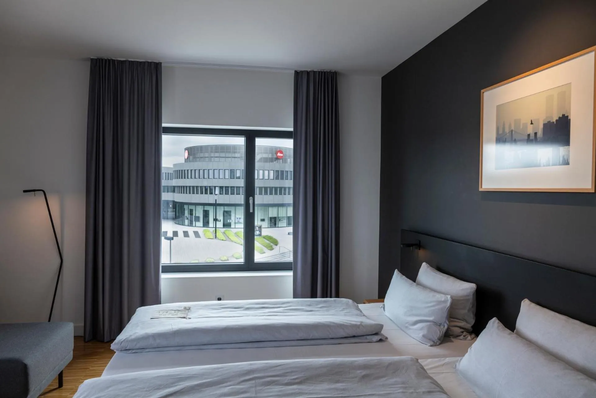 Photo of the whole room, Bed in Vienna House by Wyndham Ernst Leitz Wetzlar