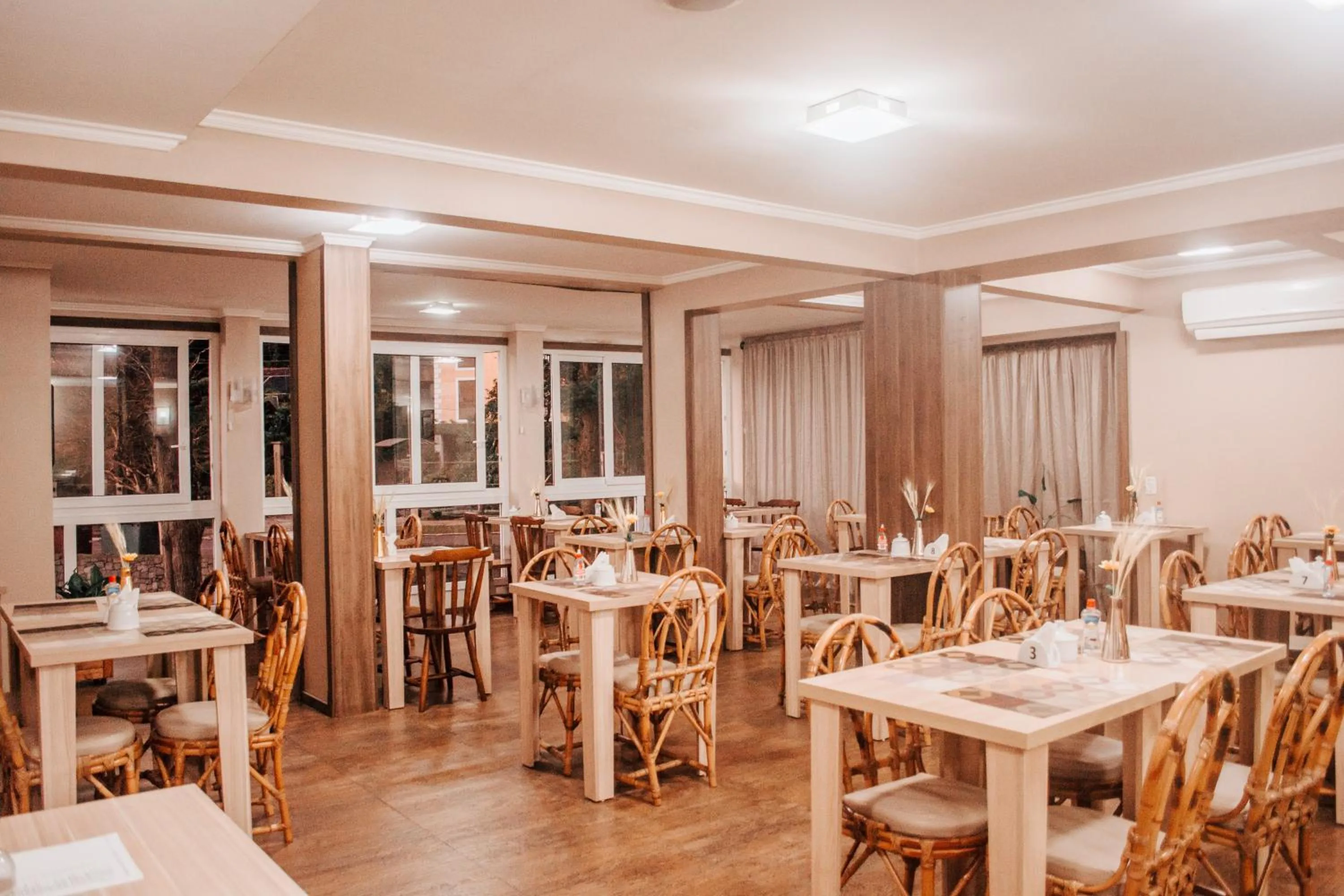 Restaurant/places to eat in Hotel Colina São Francisco