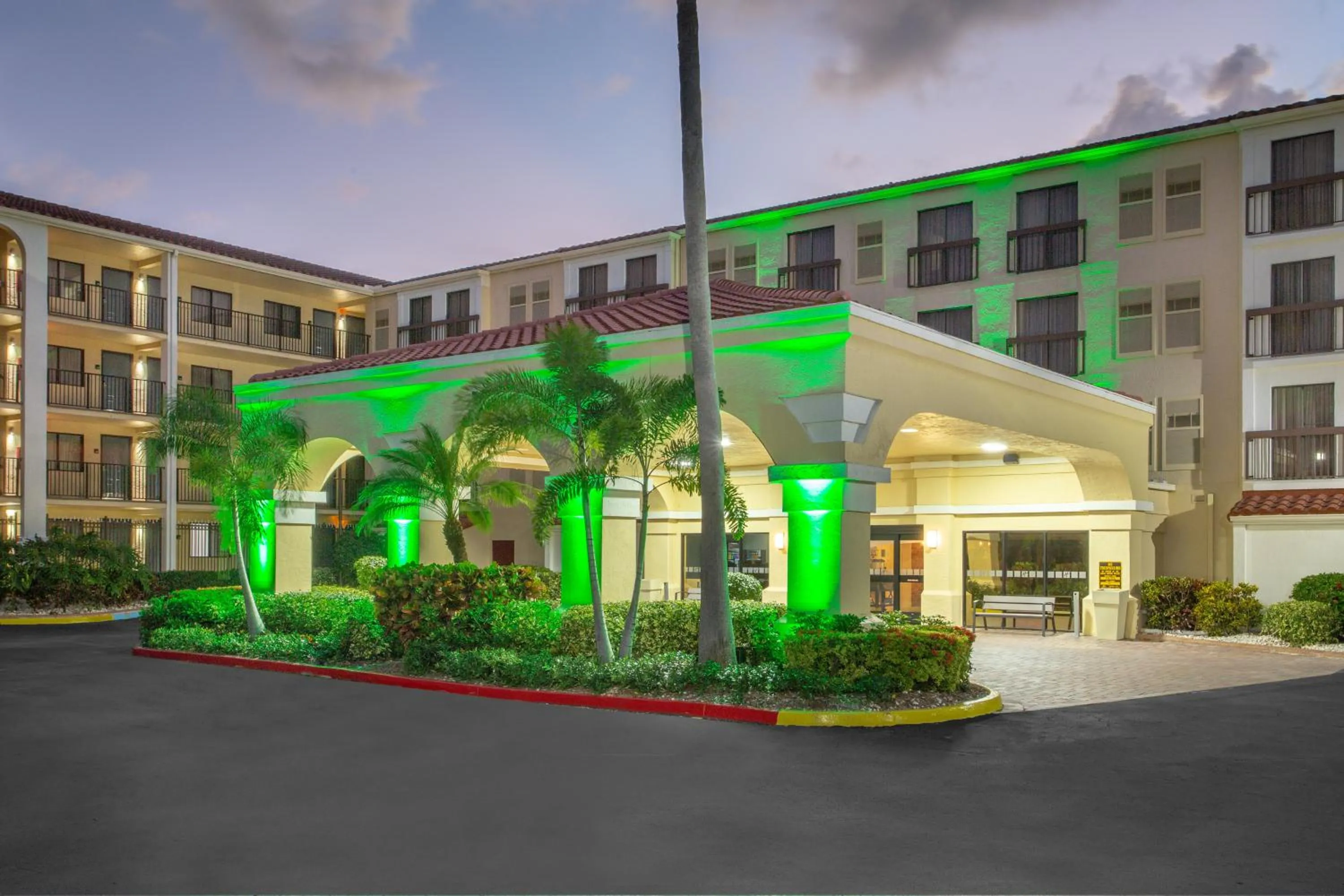 Property building in Holiday Inn & Suites Boca Raton - North