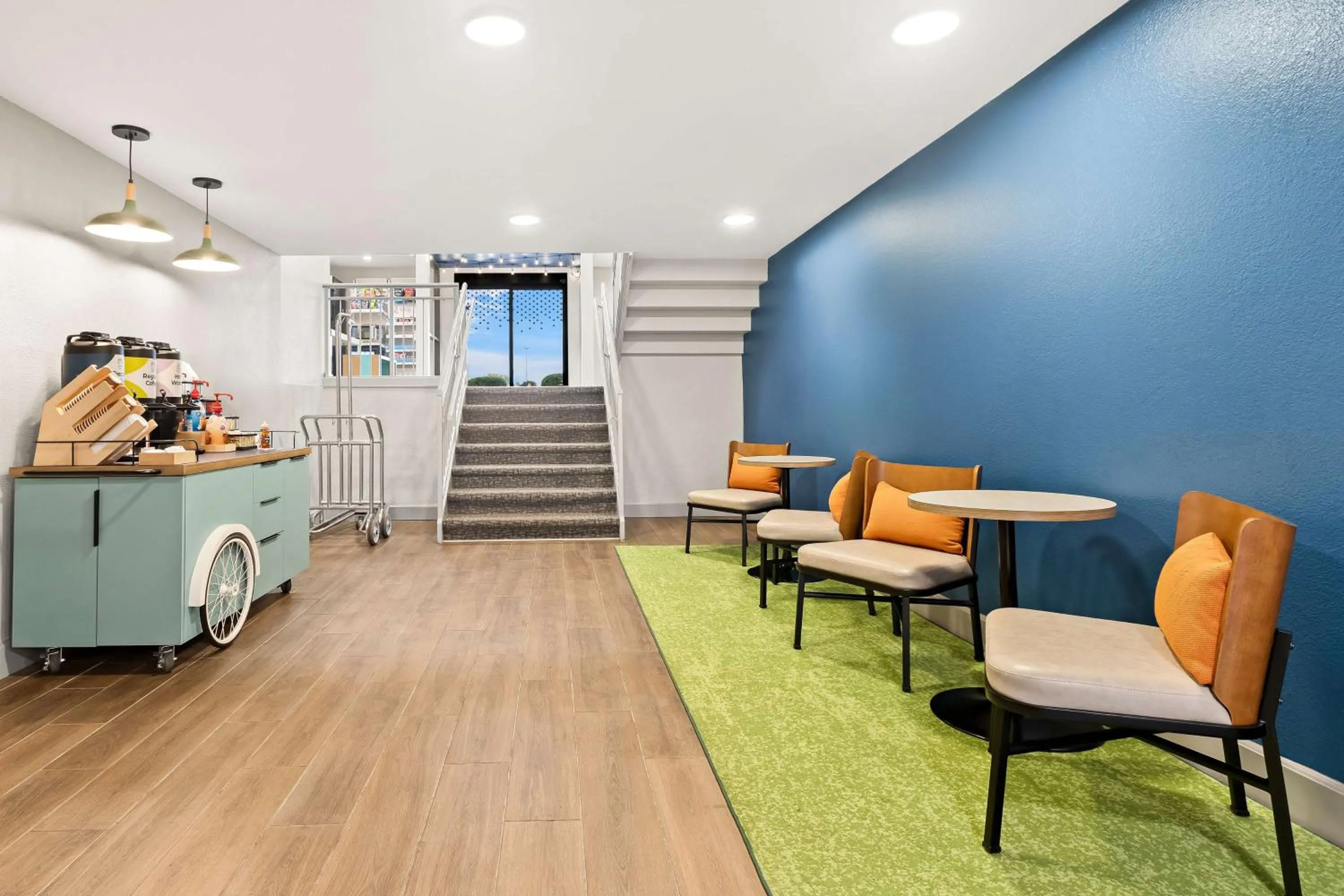 Lobby or reception in Spark by Hilton Wichita East