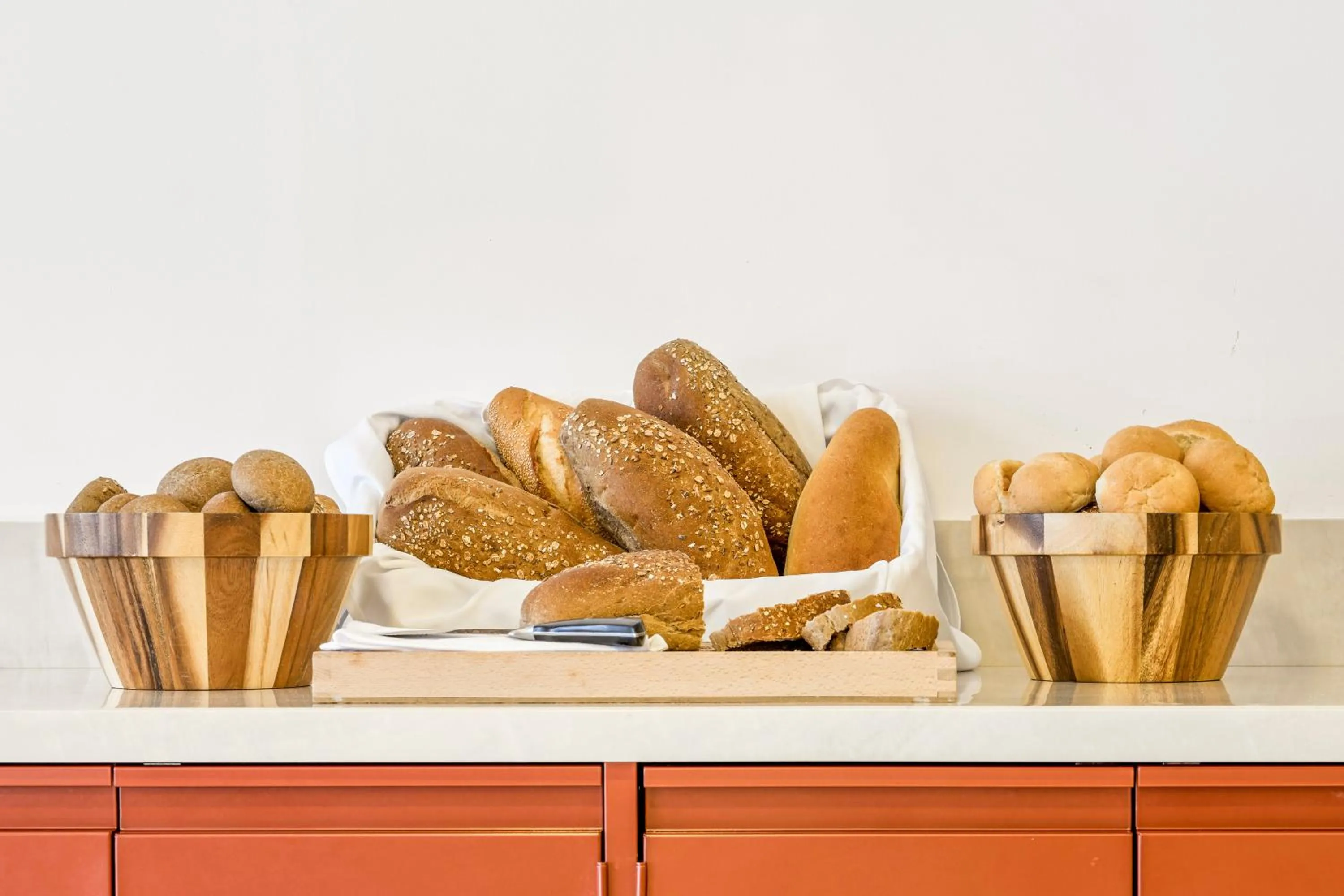 Food and drinks in Esperia City Hotel