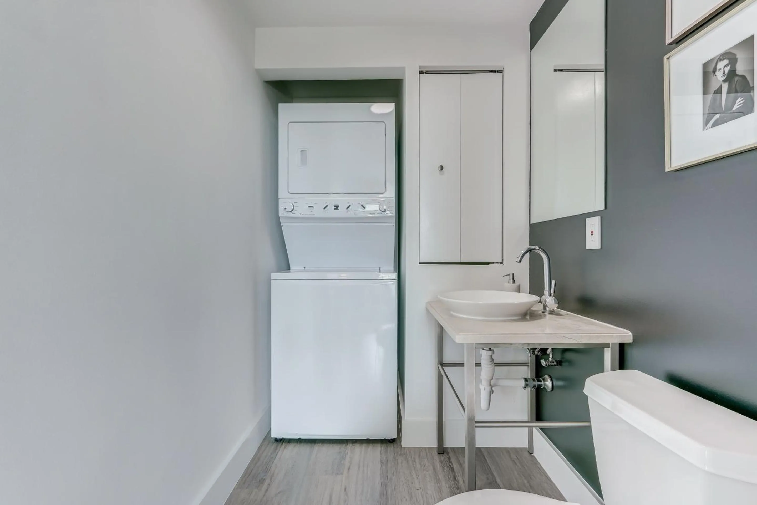 Toilet in iCoconutGrove - Luxurious Vacation Rentals in Coconut Grove