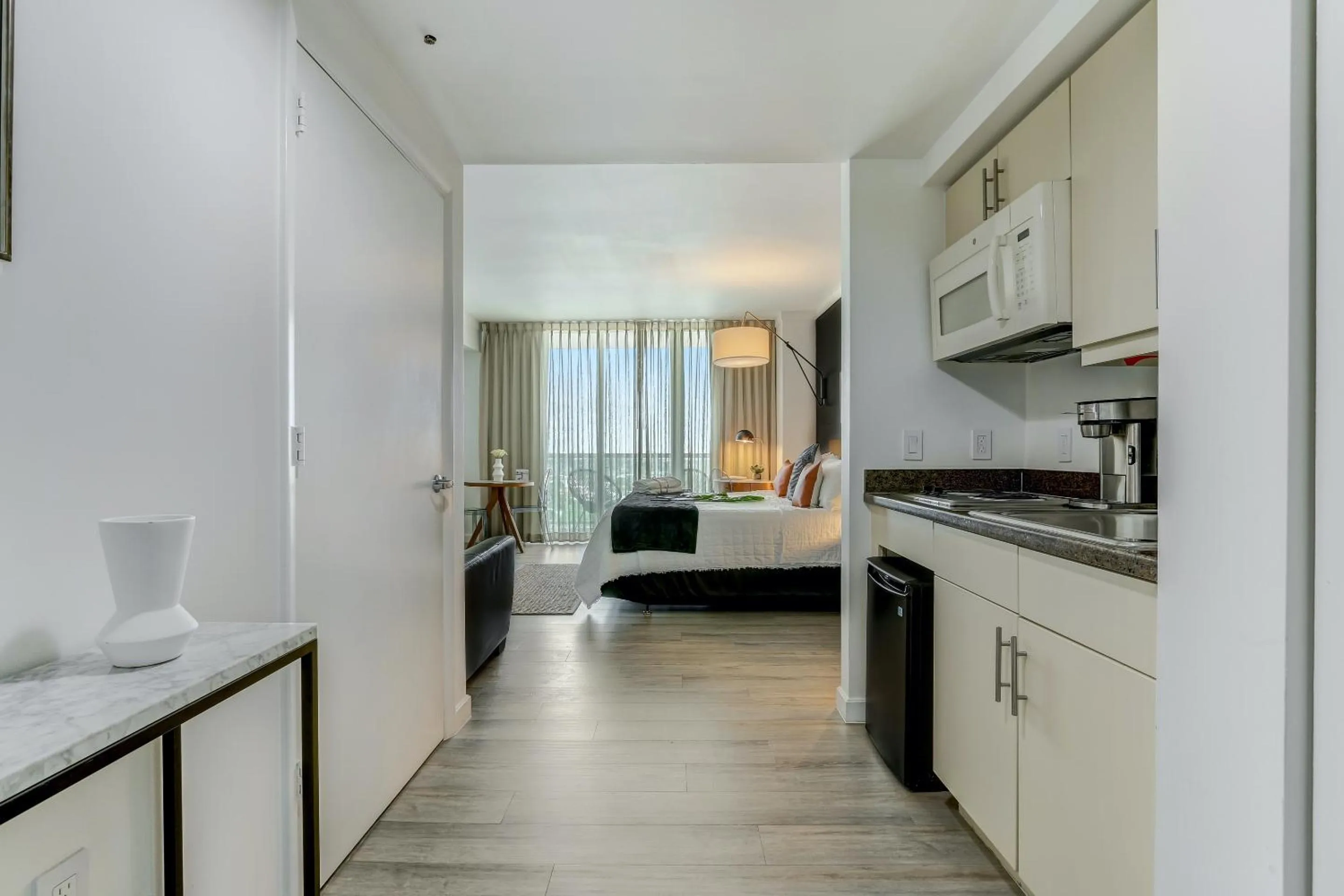 iCoconutGrove - Luxurious Vacation Rentals in Coconut Grove