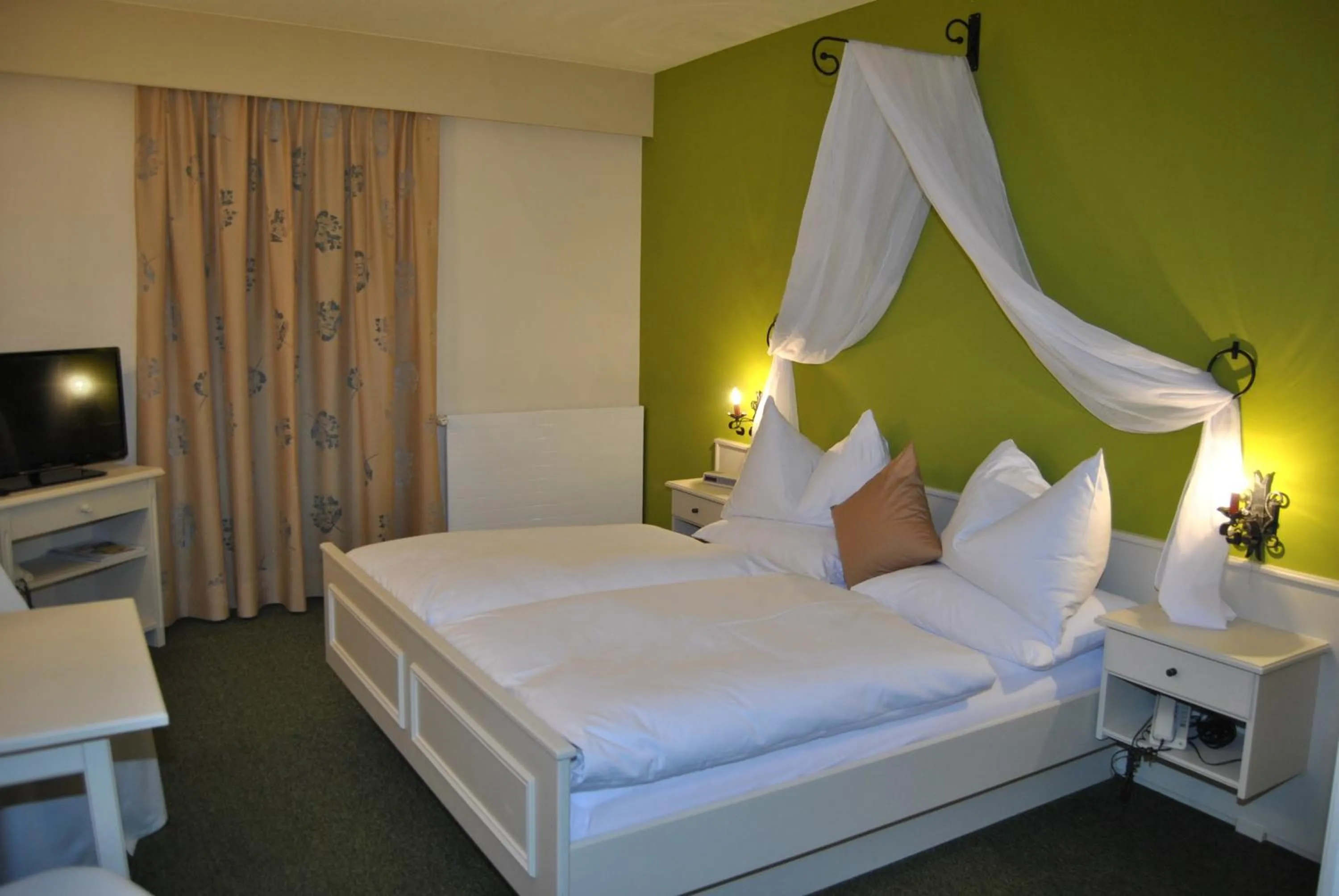 Bedroom, Bed in Panoramahotel Steirerland