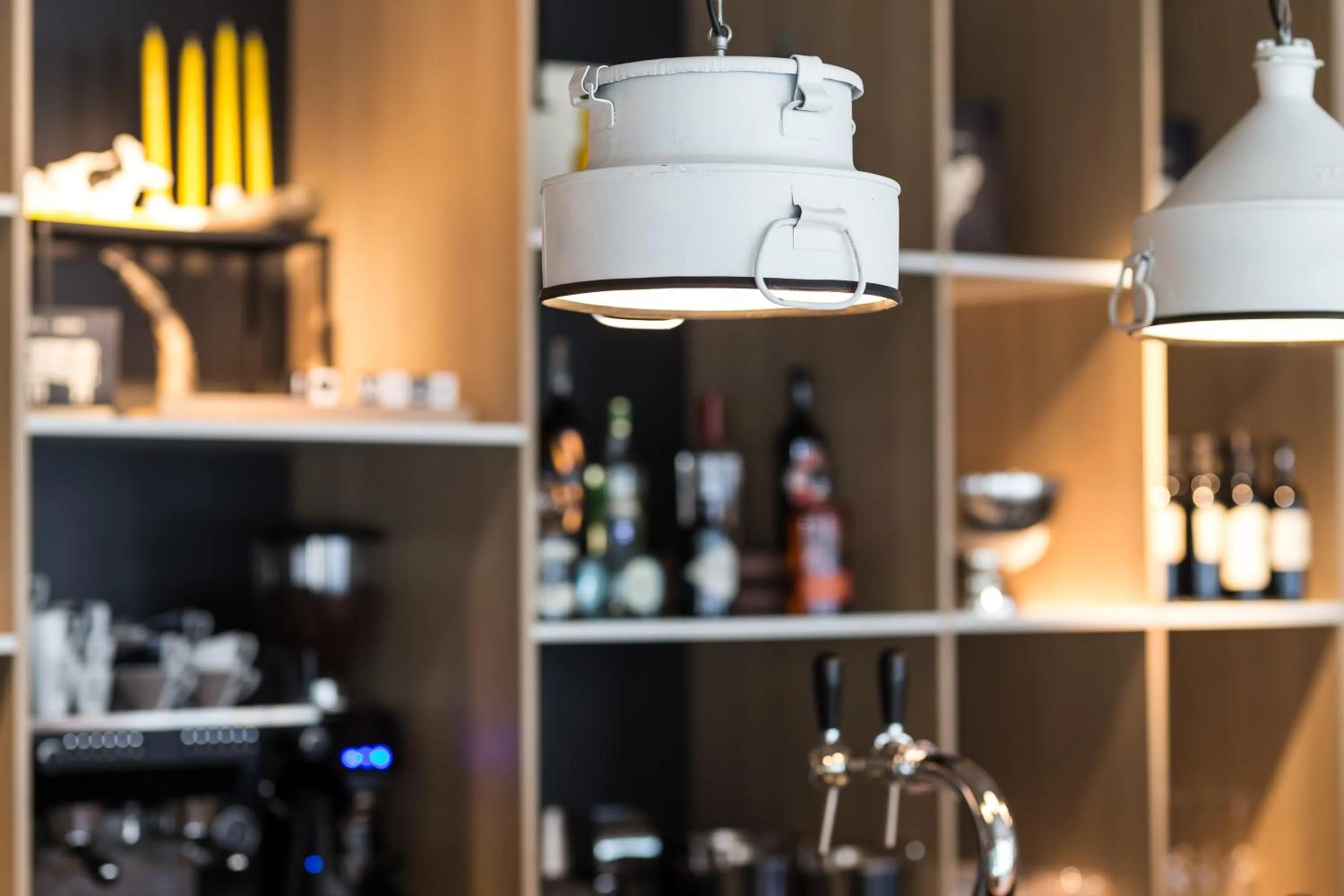 Lounge or bar in Holiday Inn - the niu, Dairy Haarlem